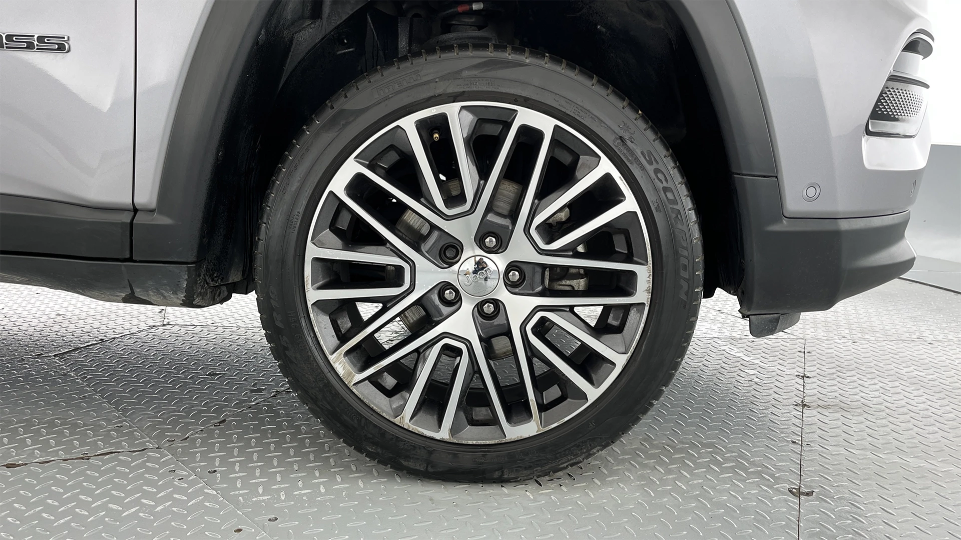 JEEP COMPASS LIMITED PLUS AT 1300CC T CT TC