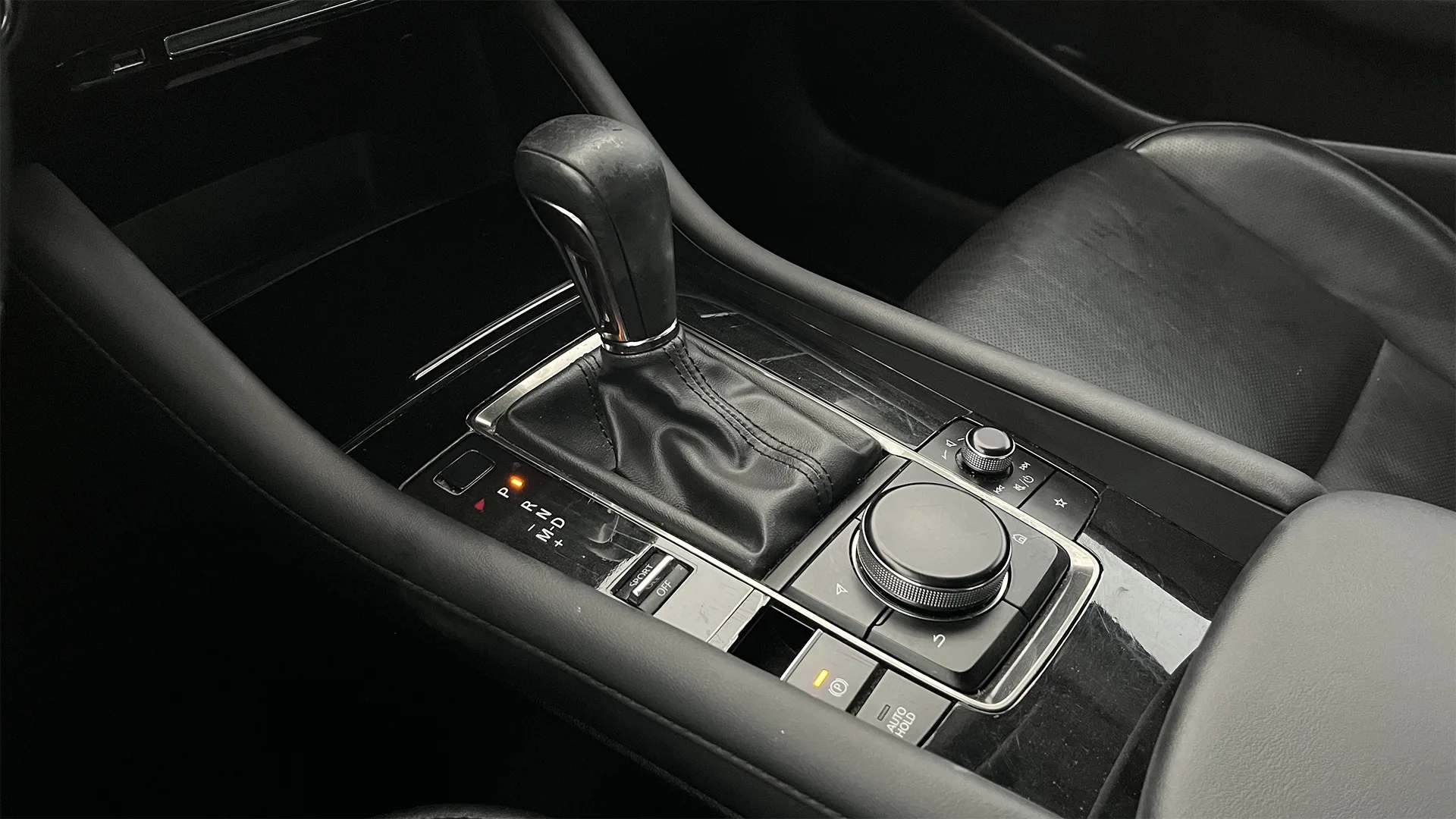 MAZDA 3 GRAND TOURING LX TP 2500CC 7AB CT TC
