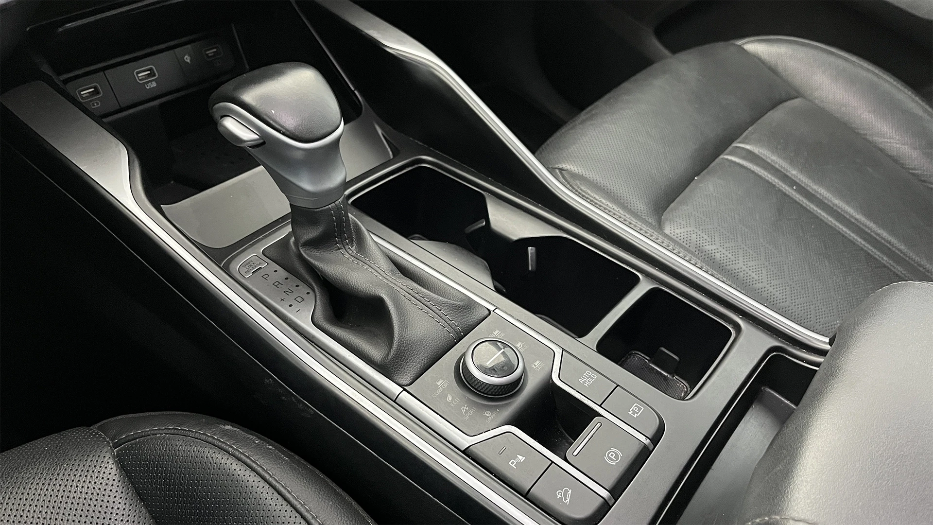 KIA SORENTO ZENITH AT 3500CC CT TC