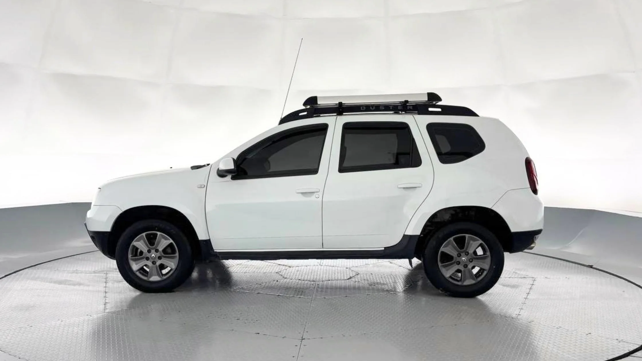 RENAULT DUSTER DYNAMIQUE/INTENS MT 2000CC 4X4