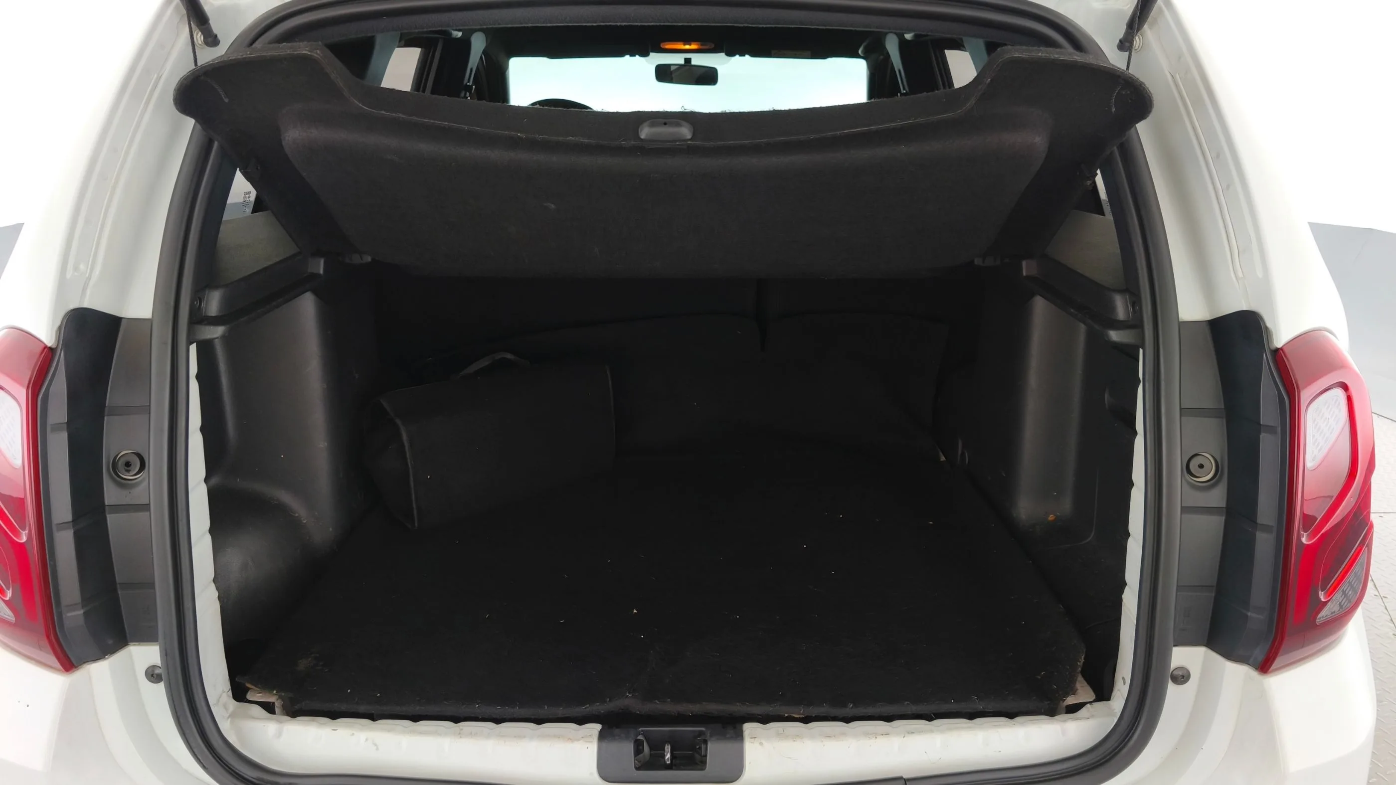 RENAULT DUSTER DYNAMIQUE/INTENS MT 2000CC 4X4