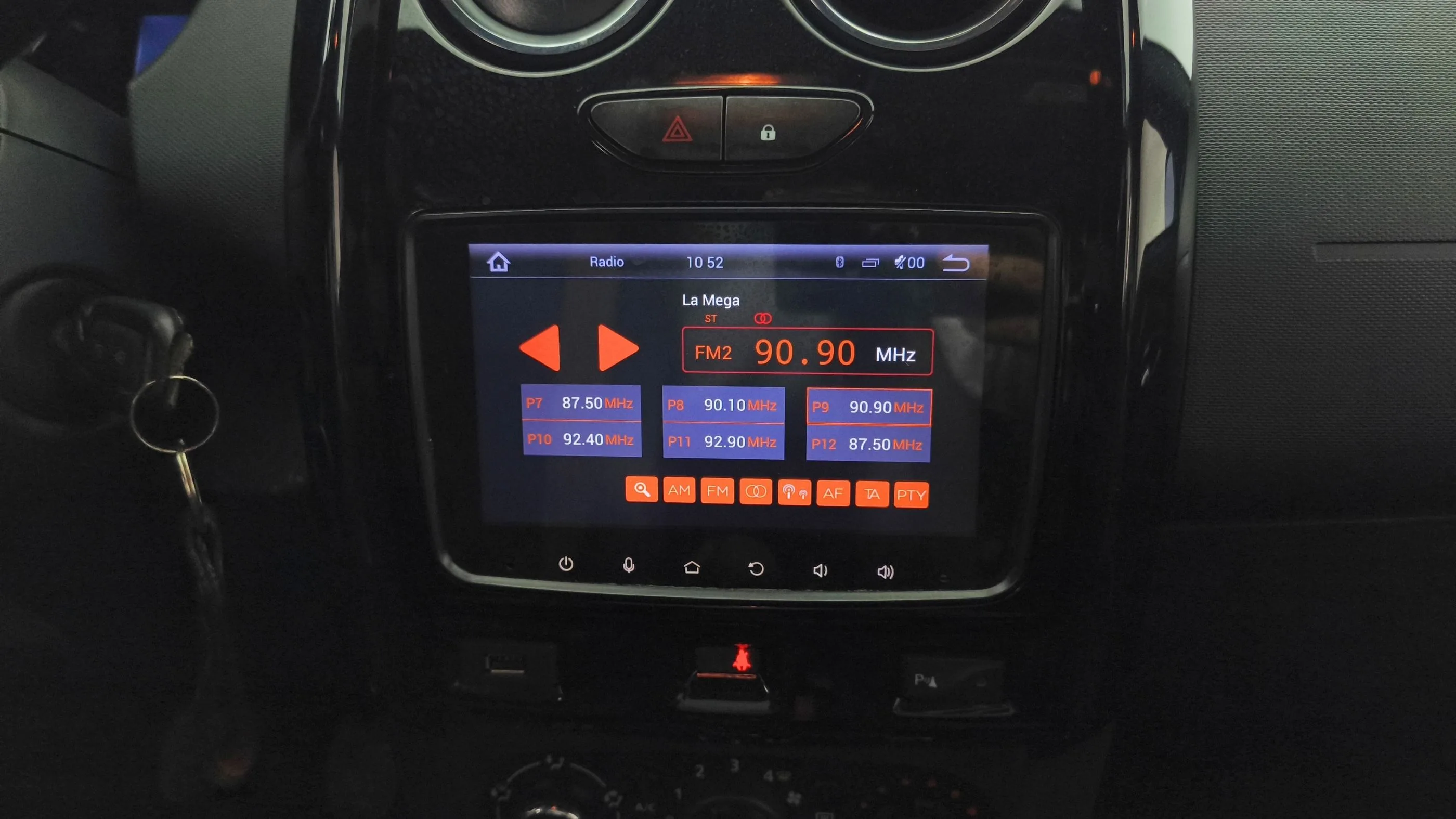 RENAULT DUSTER DYNAMIQUE/INTENS MT 2000CC 4X4