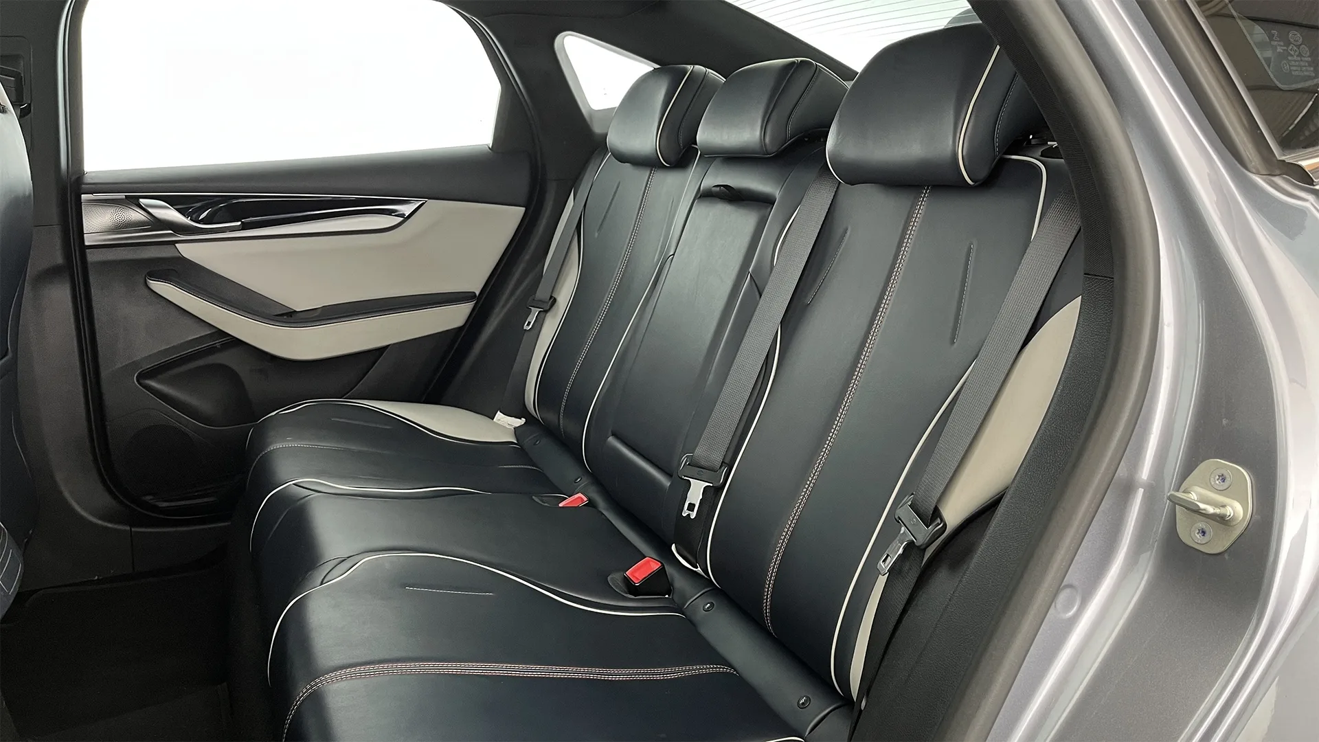 BYD QIN DM-I AT 1500CC