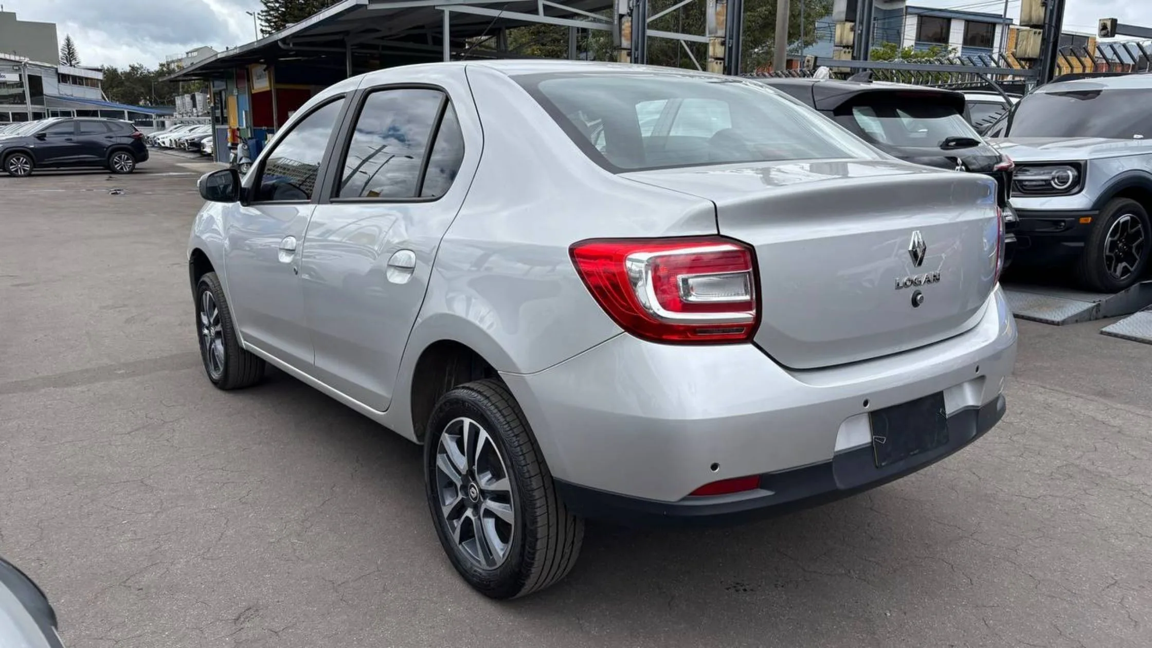 RENAULT LOGAN INTENS TP 1600CC 16V AA 4AB ABS TC