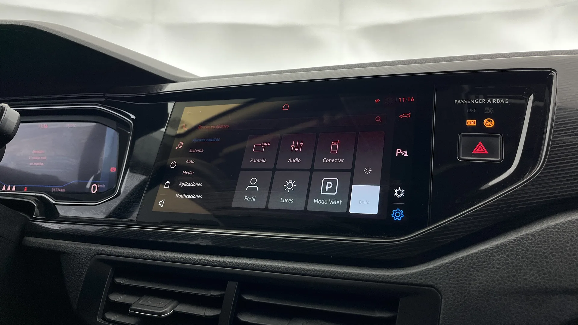 VOLKSWAGEN POLO HIGHLINE AT 1000CC 4AB ABS