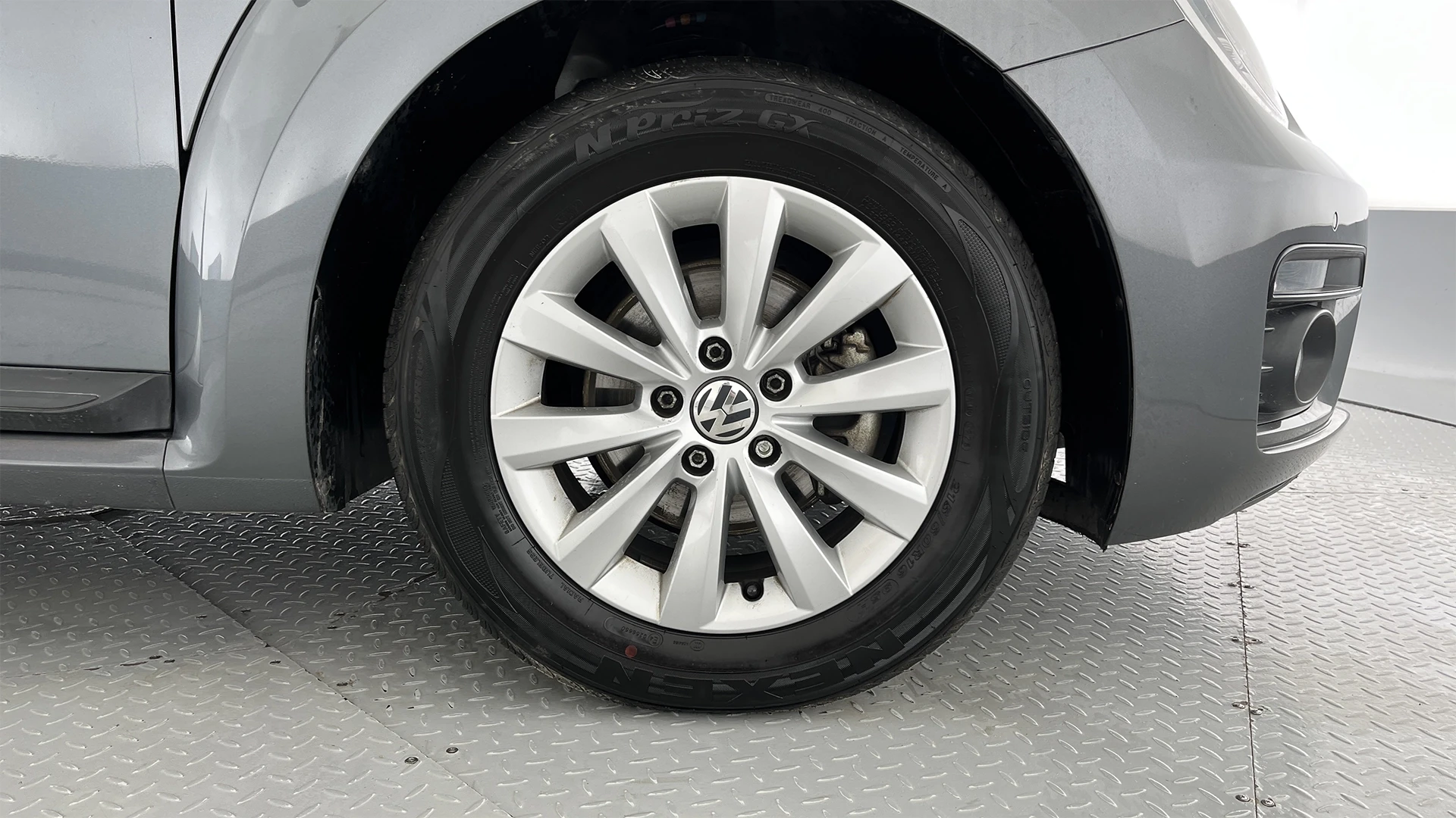 VOLKSWAGEN BEETLE DESIGN MT 2500CC 2P FE