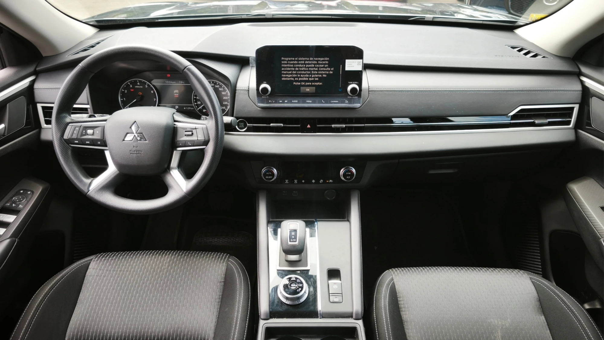 MITSUBISHI OUTLANDER 2.5L AT 2500CC 7AB 4X2