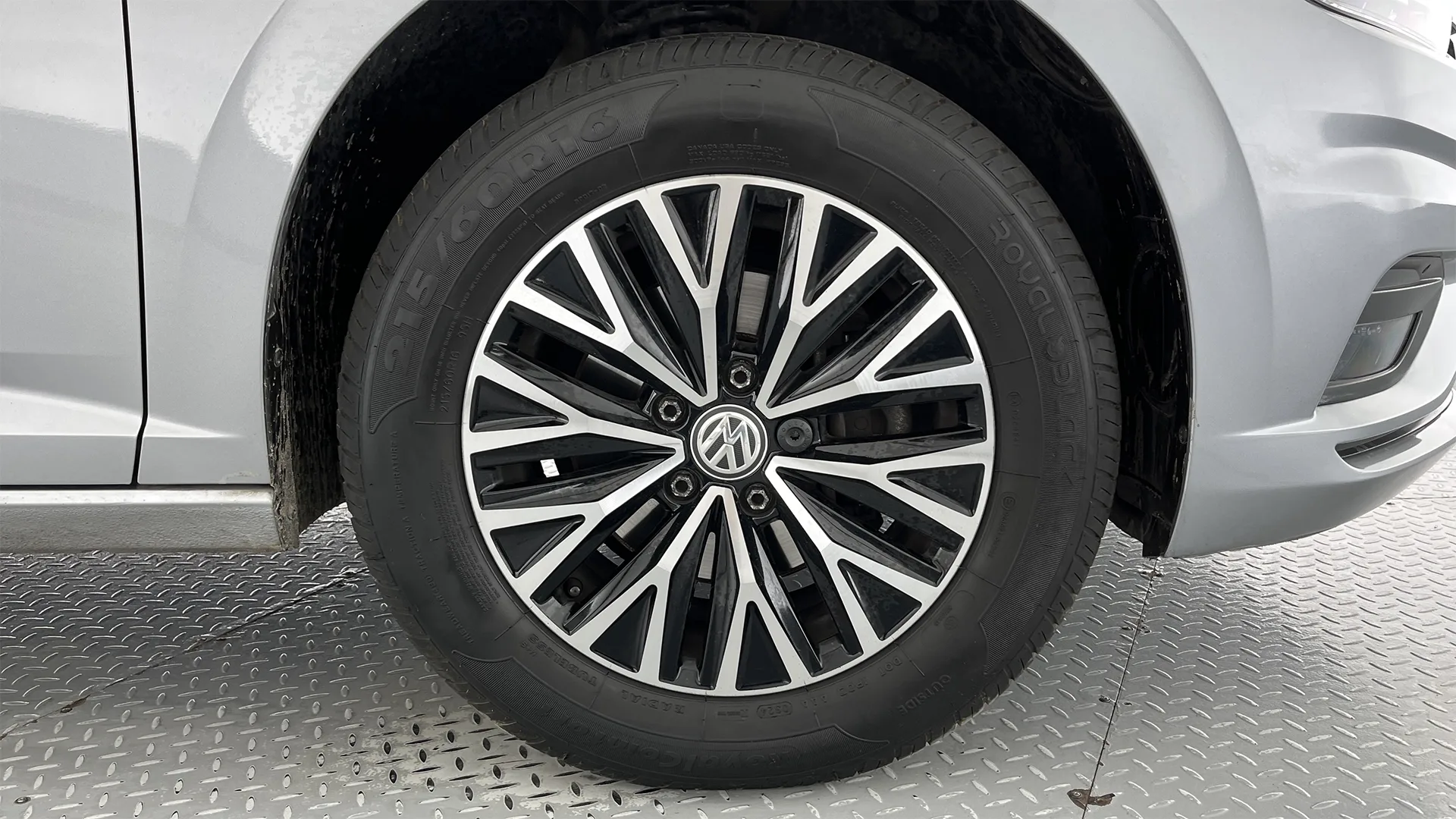 VOLKSWAGEN JETTA TSI COMFORTLINE TP 1400CC T R16