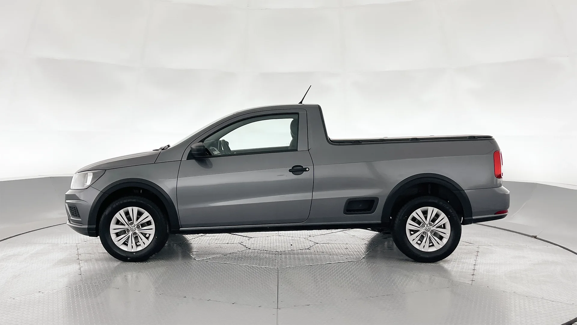 VOLKSWAGEN SAVEIRO 1.6L MT 1600CC AA