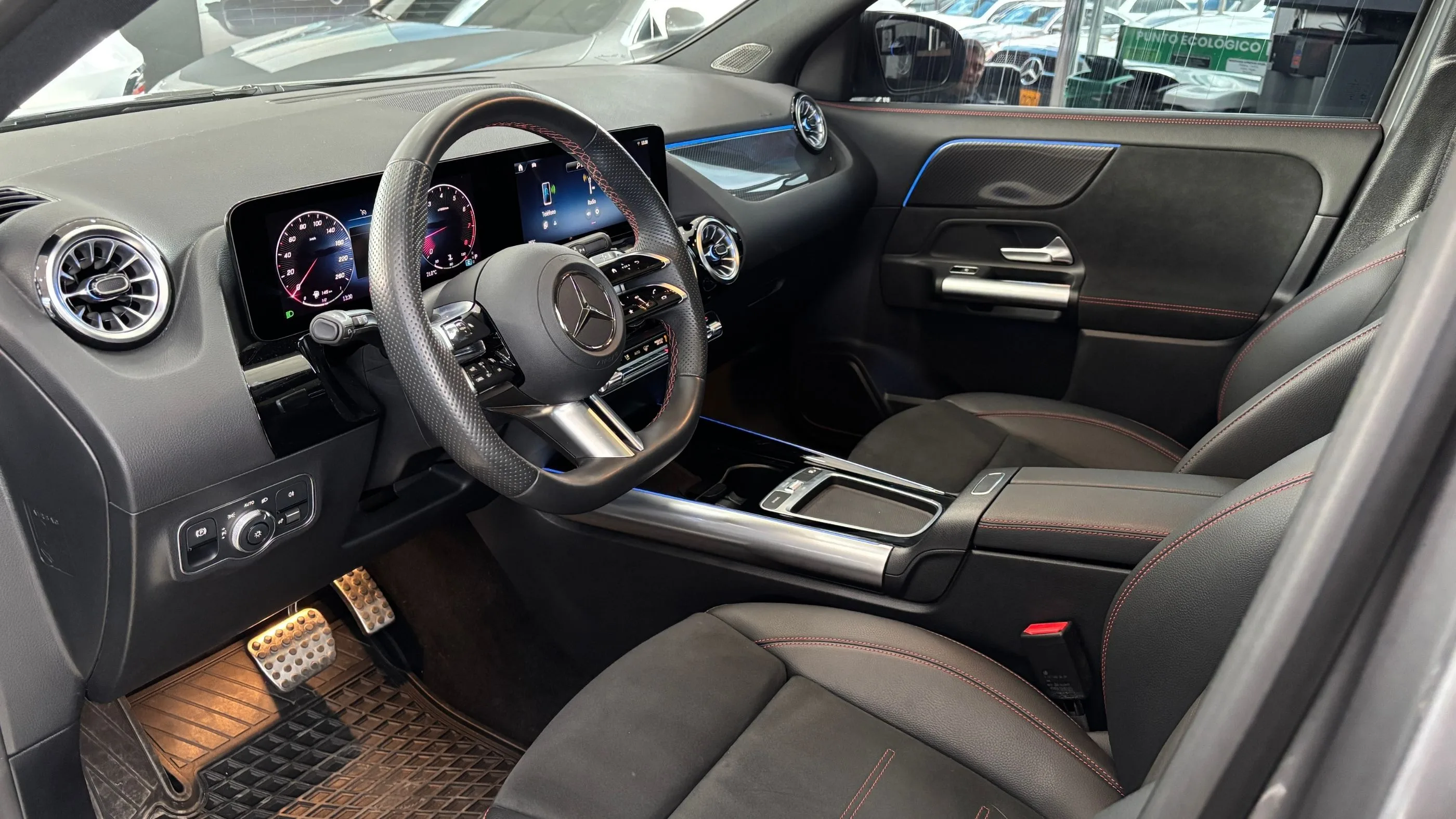 MERCEDES-BENZ GLA 200 [H247] AMG LINE TP 1300CC T CT