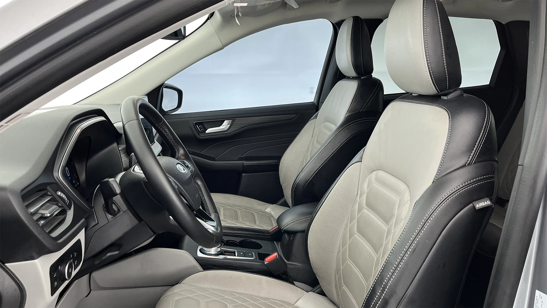 FORD ESCAPE PLATINUM FHEV AT 2500CC CT 4X4