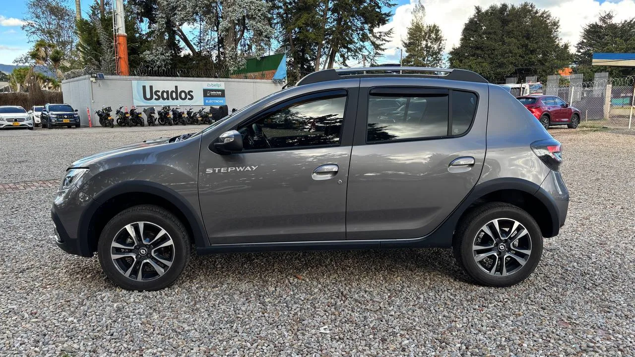 RENAULT STEPWAY INTENS MT 1600CC 16V AA 4AB ABS