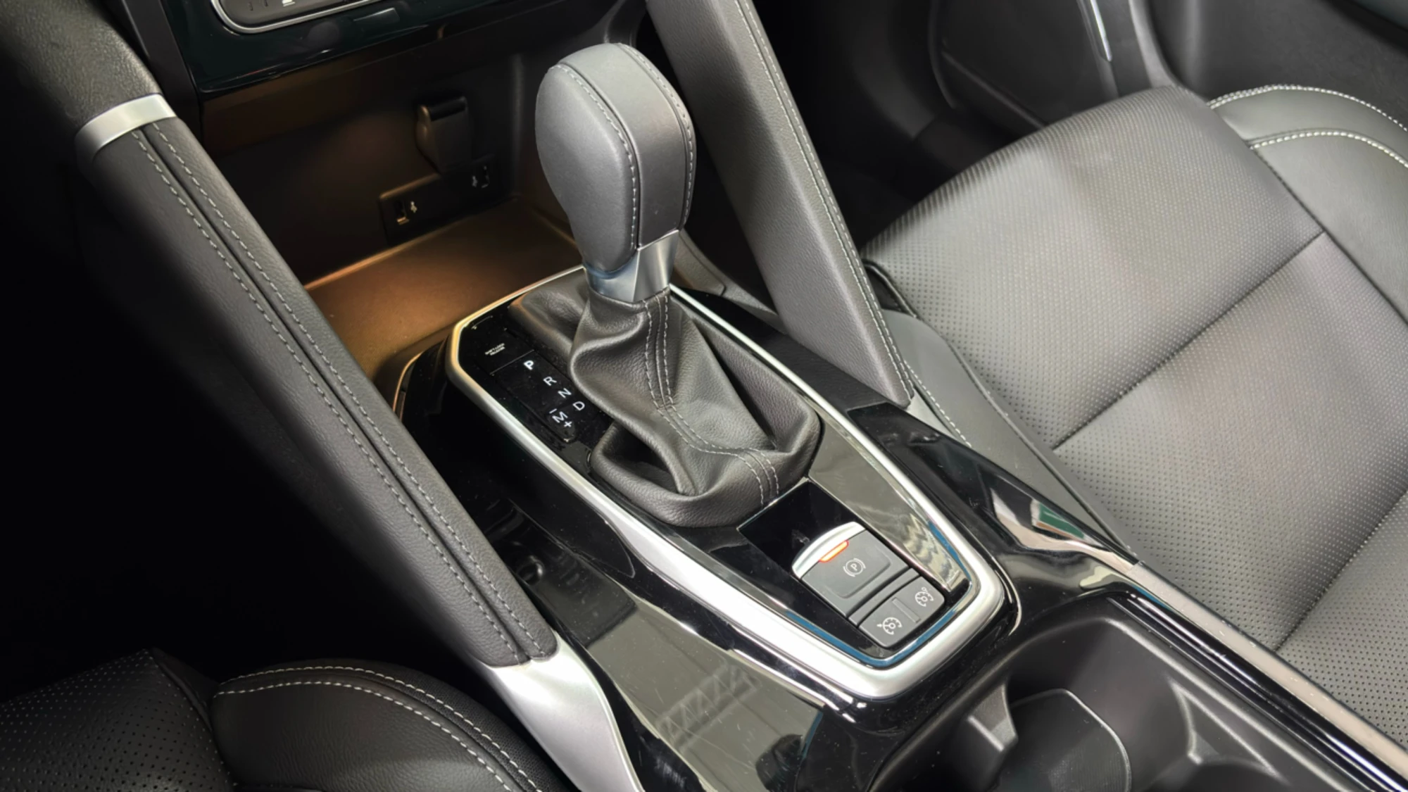 RENAULT KOLEOS INTENS TP 2500CC CT TC 4X4