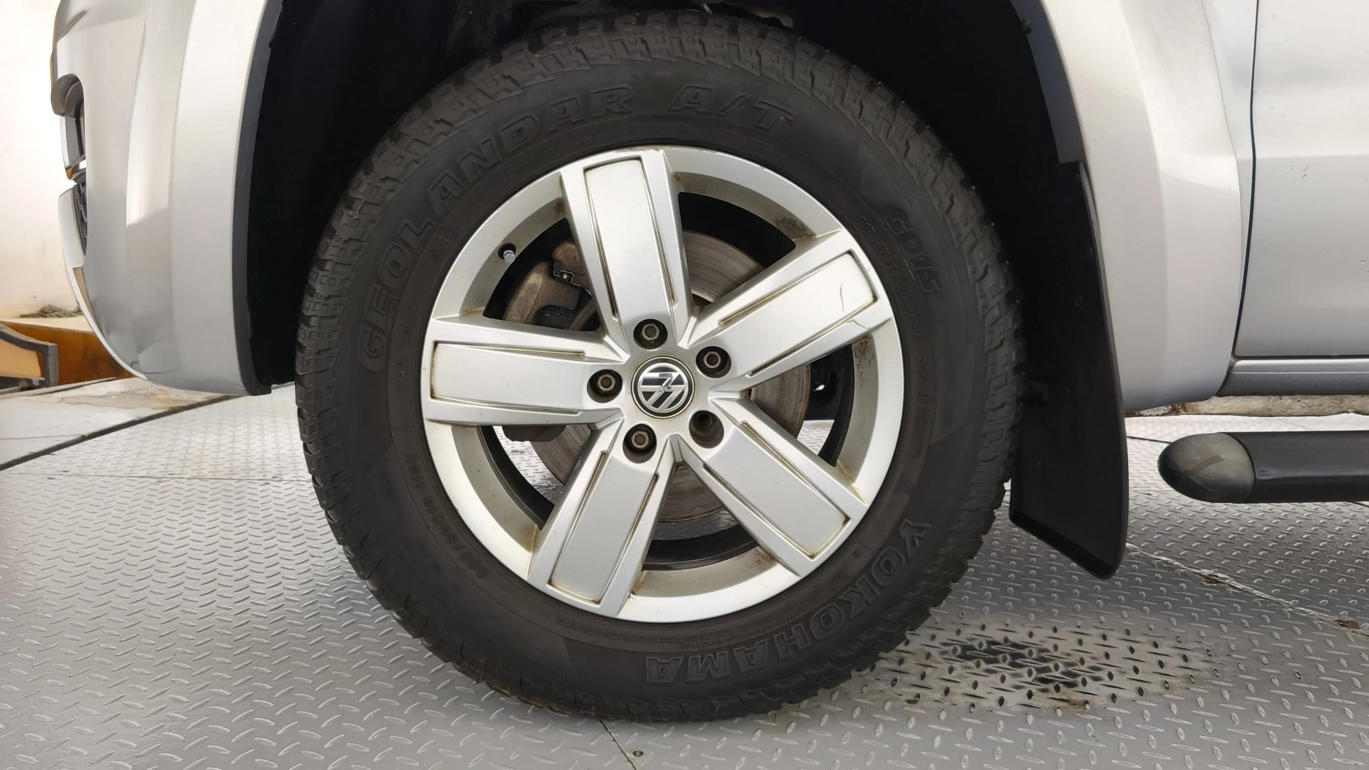 VOLKSWAGEN AMAROK HIGHLINE TP 3000CC V6 TD 4X4 6AB ABS R19