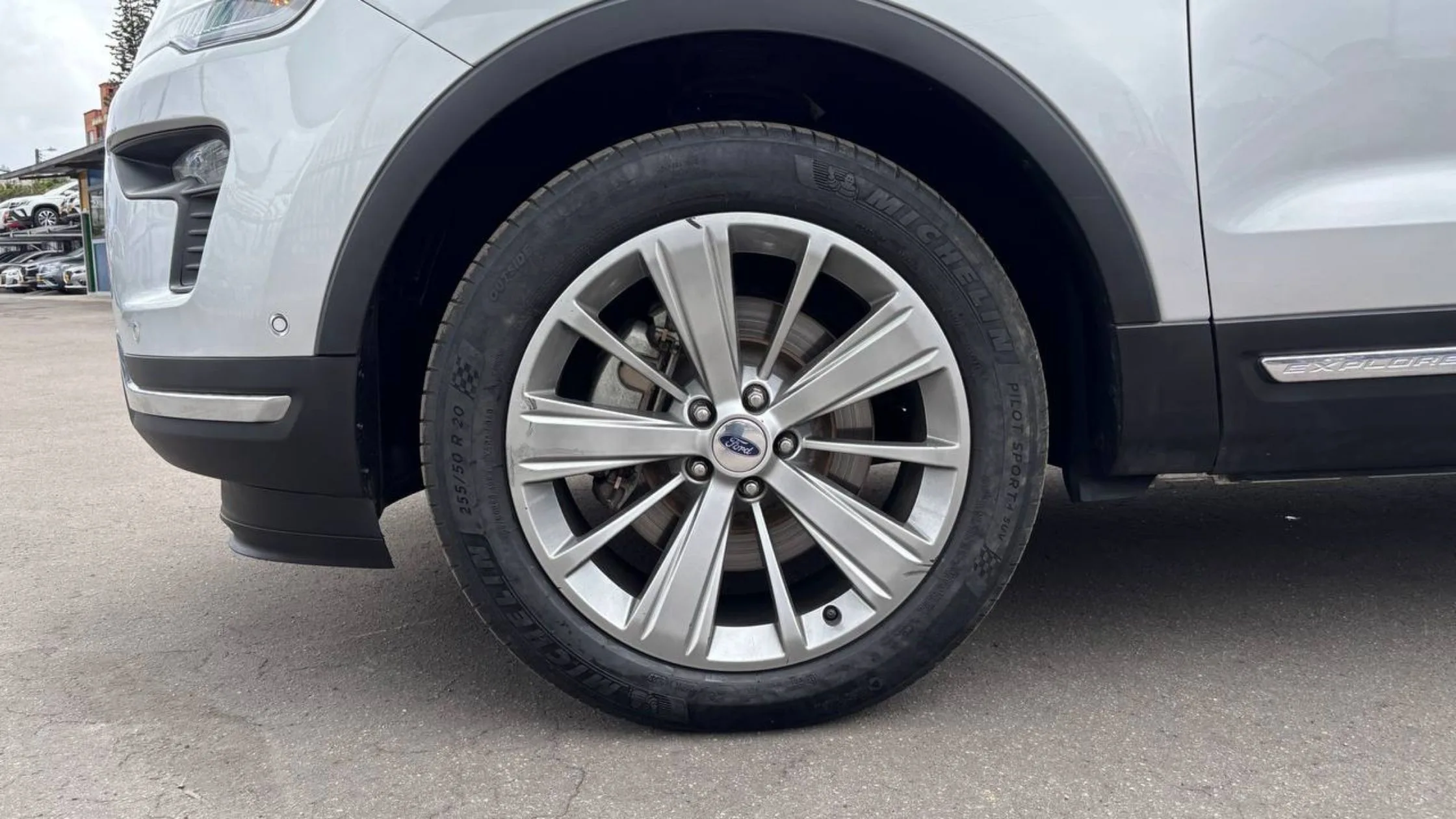 FORD EXPLORER LIMITED TP 2300CC 4X4
