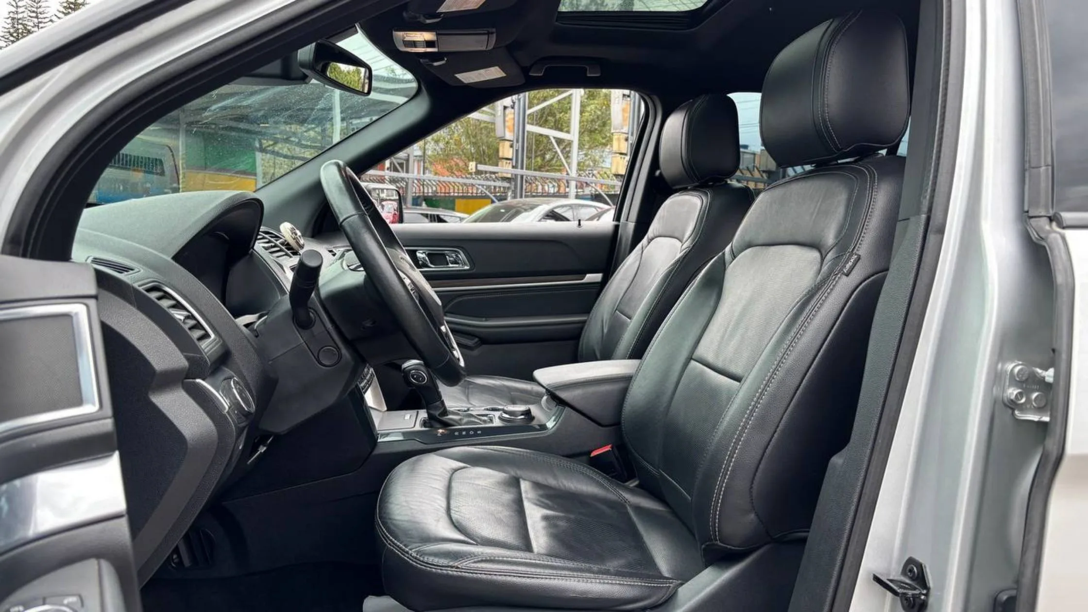 FORD EXPLORER LIMITED TP 2300CC 4X4