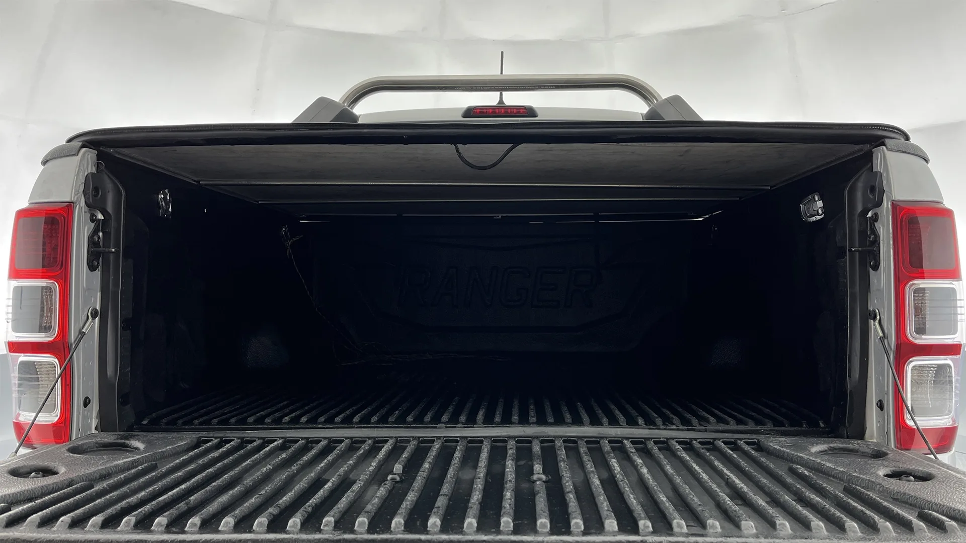FORD RANGER XLS MT 2500CC 4X2
