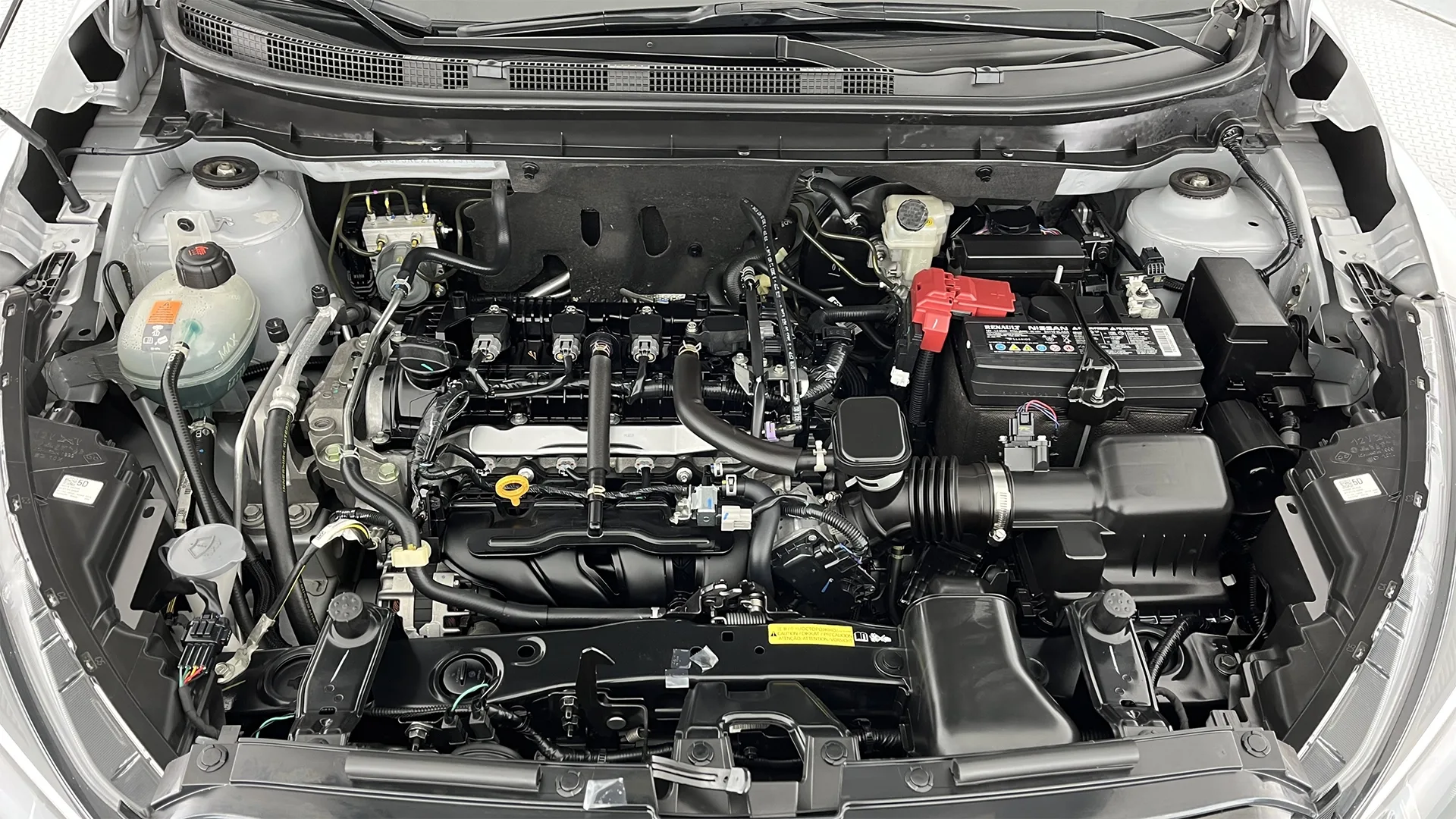 NISSAN KICKS EXCLUSIVE TP 1600CC R17 TC