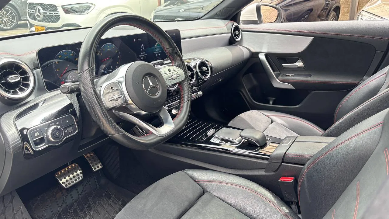 MERCEDES-BENZ CLA 180 [C118] AMG LINE TP 1300CC T