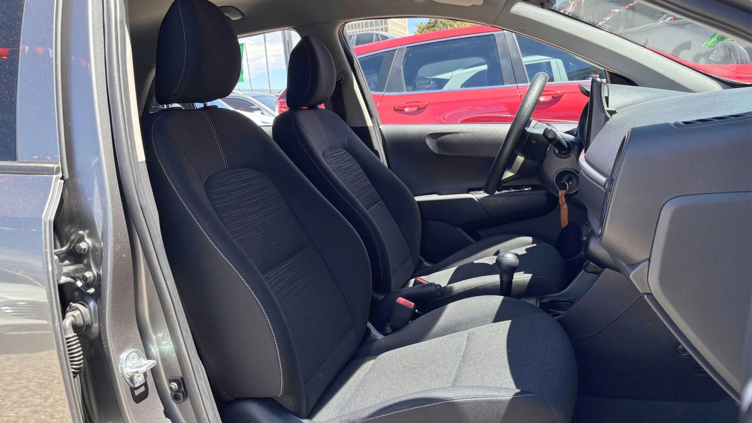 KIA PICANTO VIBRANT AT 1250CC 2AB ABS AA R13