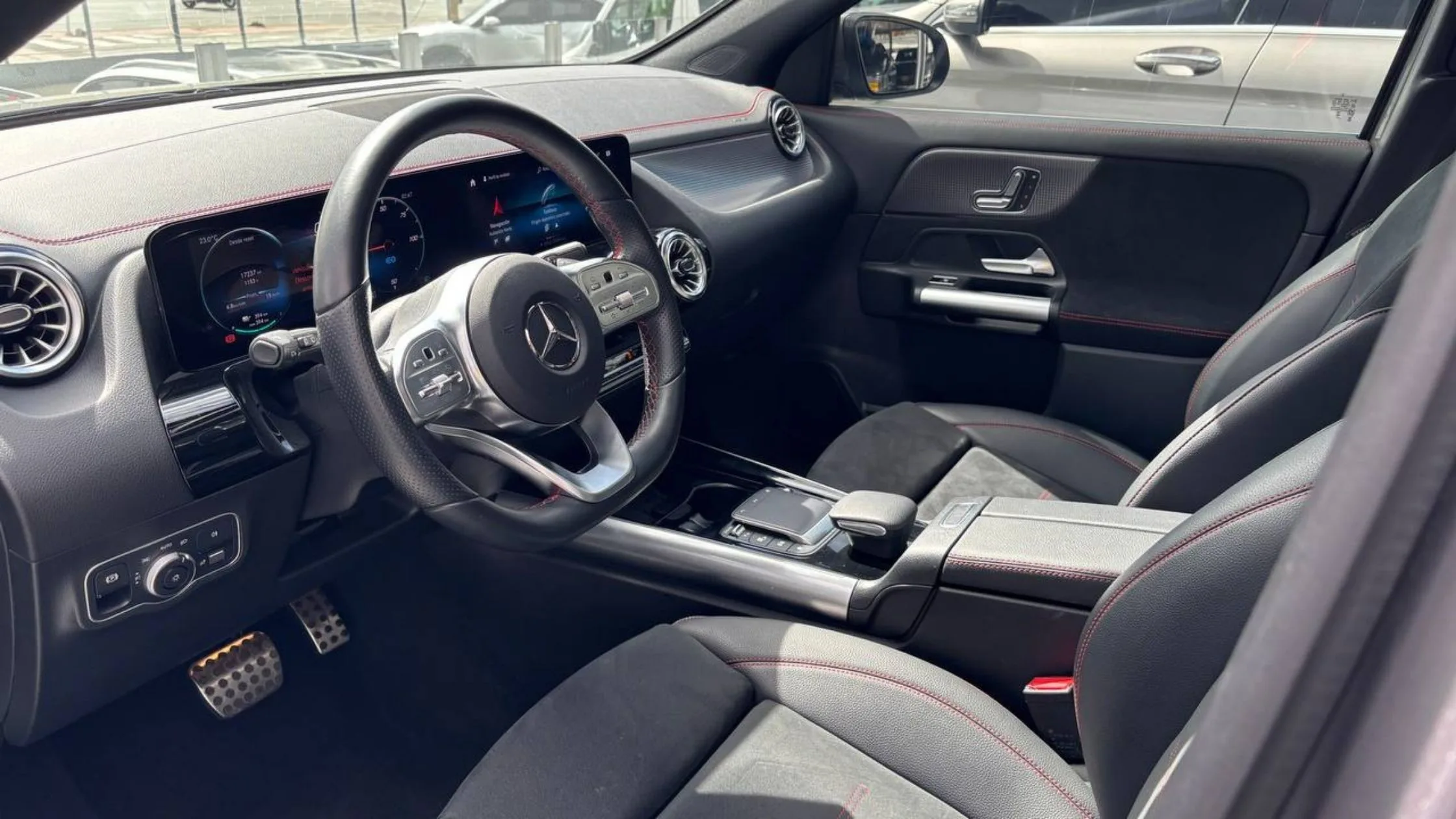 MERCEDES-BENZ EQA 350 4MATIC TP 215KW CT