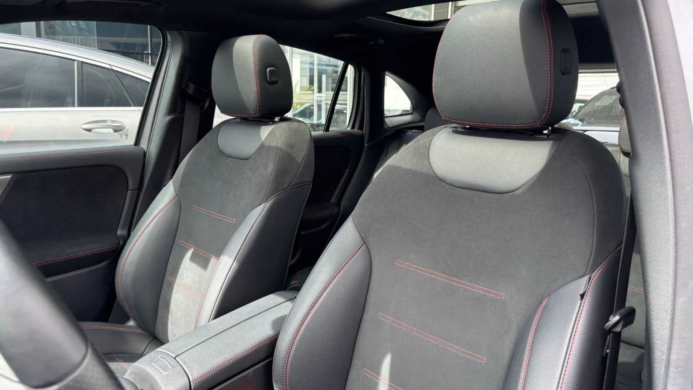 MERCEDES-BENZ EQA 350 4MATIC TP 215KW CT