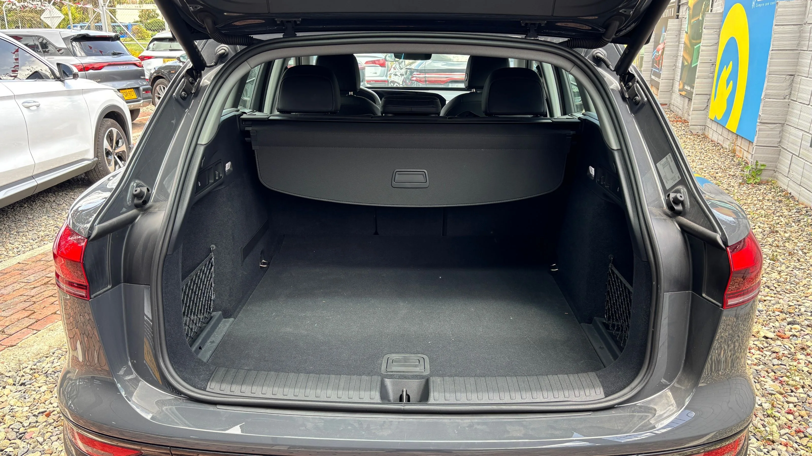 AUDI Q6 E-TRON 45 TECH PLUS
