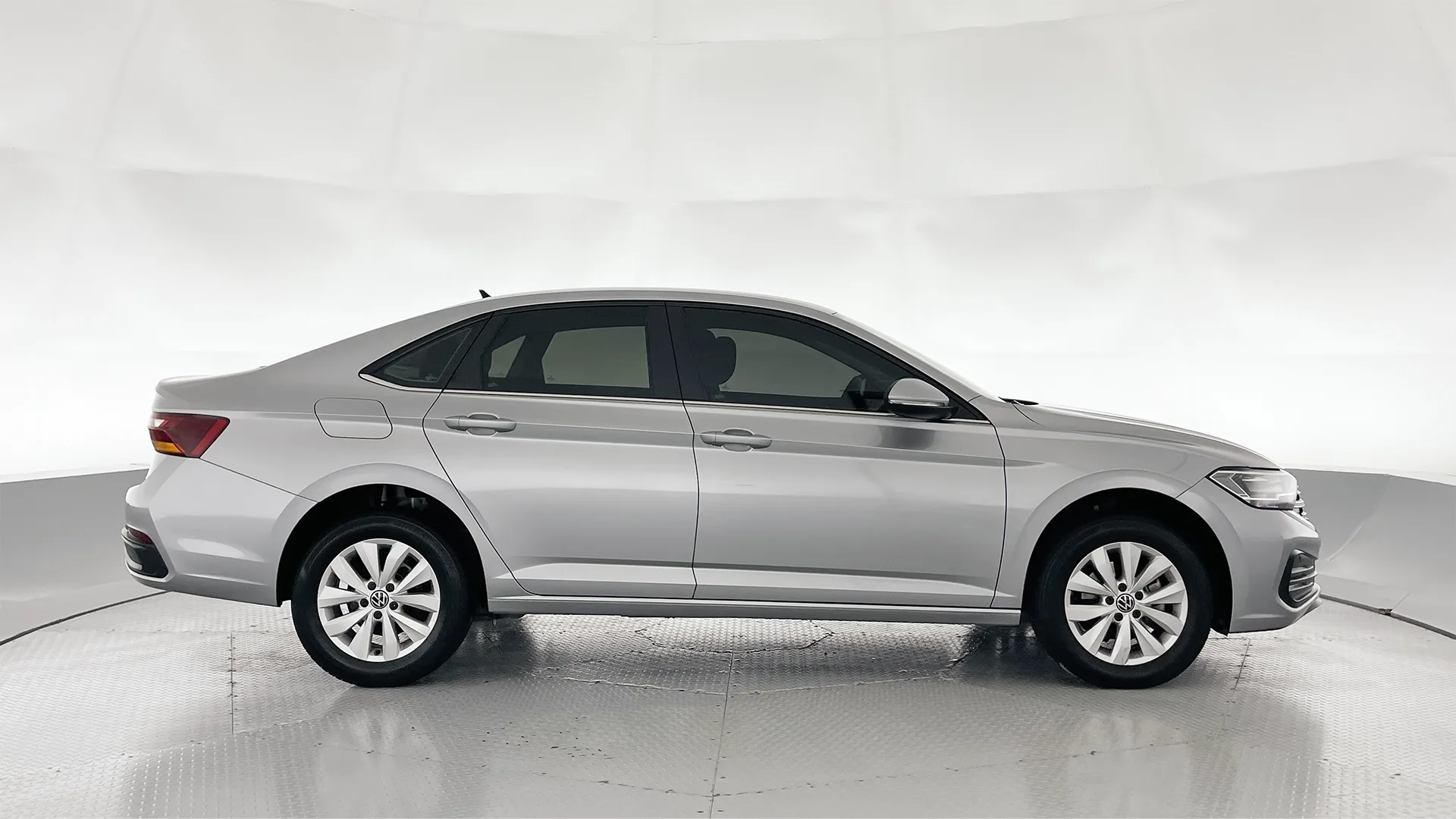 VOLKSWAGEN JETTA TSI COMFORTLINE TP 1400CC T R16