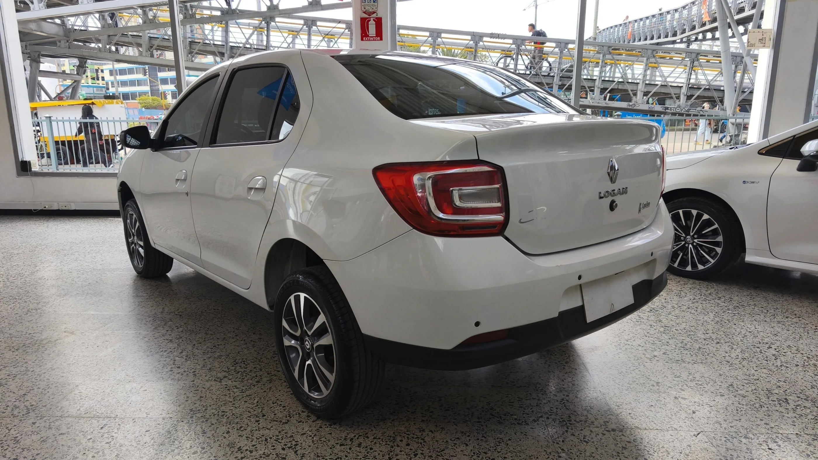 RENAULT LOGAN INTENS MT 1600CC 16V AA 4AB ABS TC