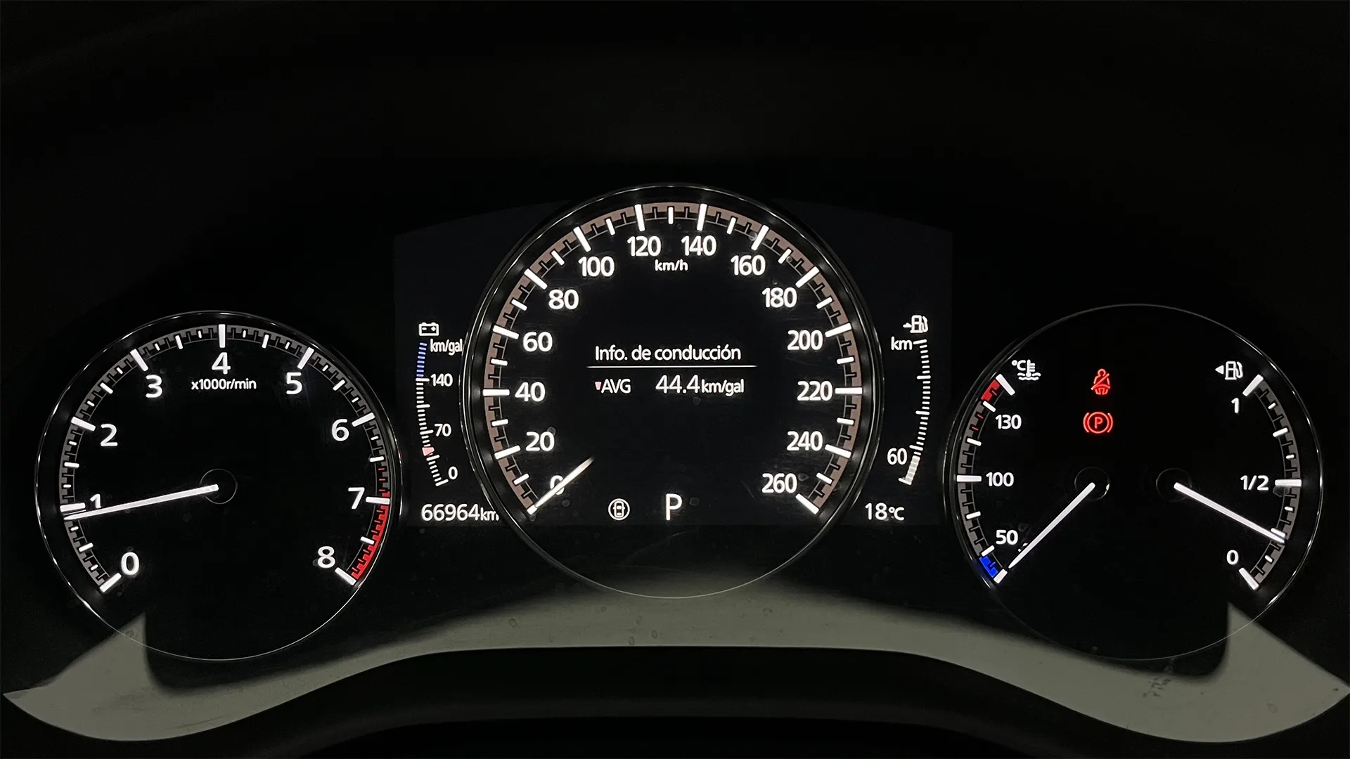 MAZDA 3 TOURING MHEV TP 2000CC 7AB
