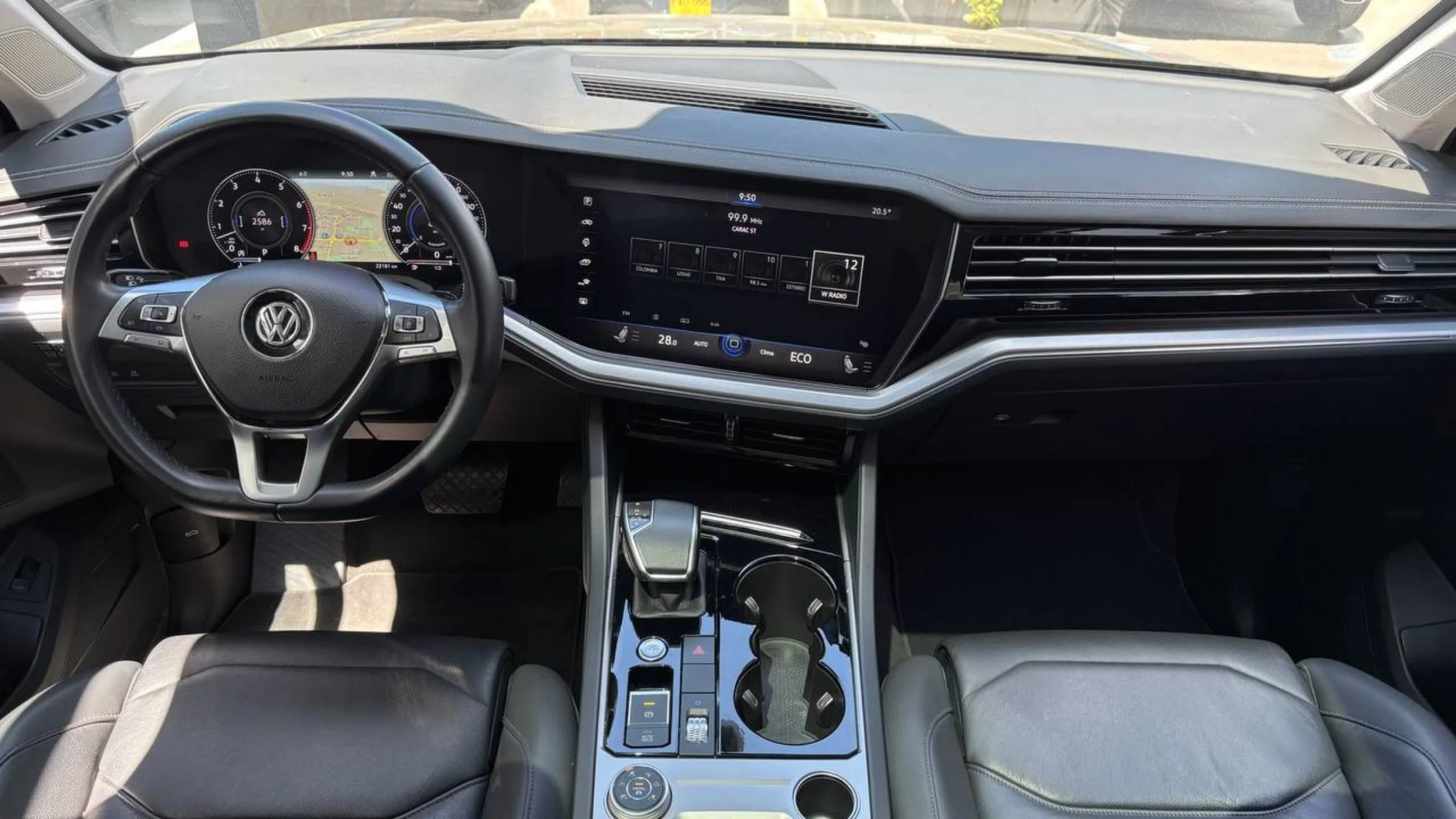 VOLKSWAGEN TOUAREG LUXURY TP 3000CC T V6