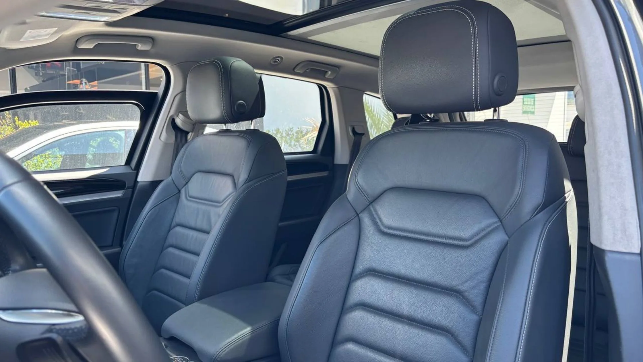 VOLKSWAGEN TOUAREG LUXURY TP 3000CC T V6