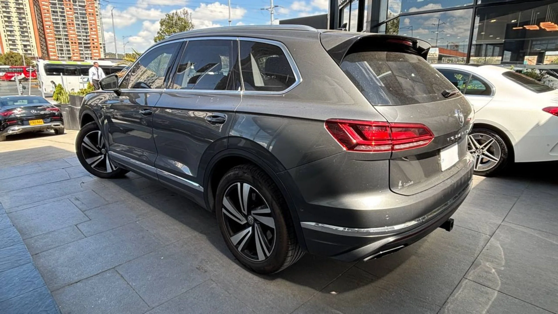 VOLKSWAGEN TOUAREG LUXURY TP 3000CC T V6
