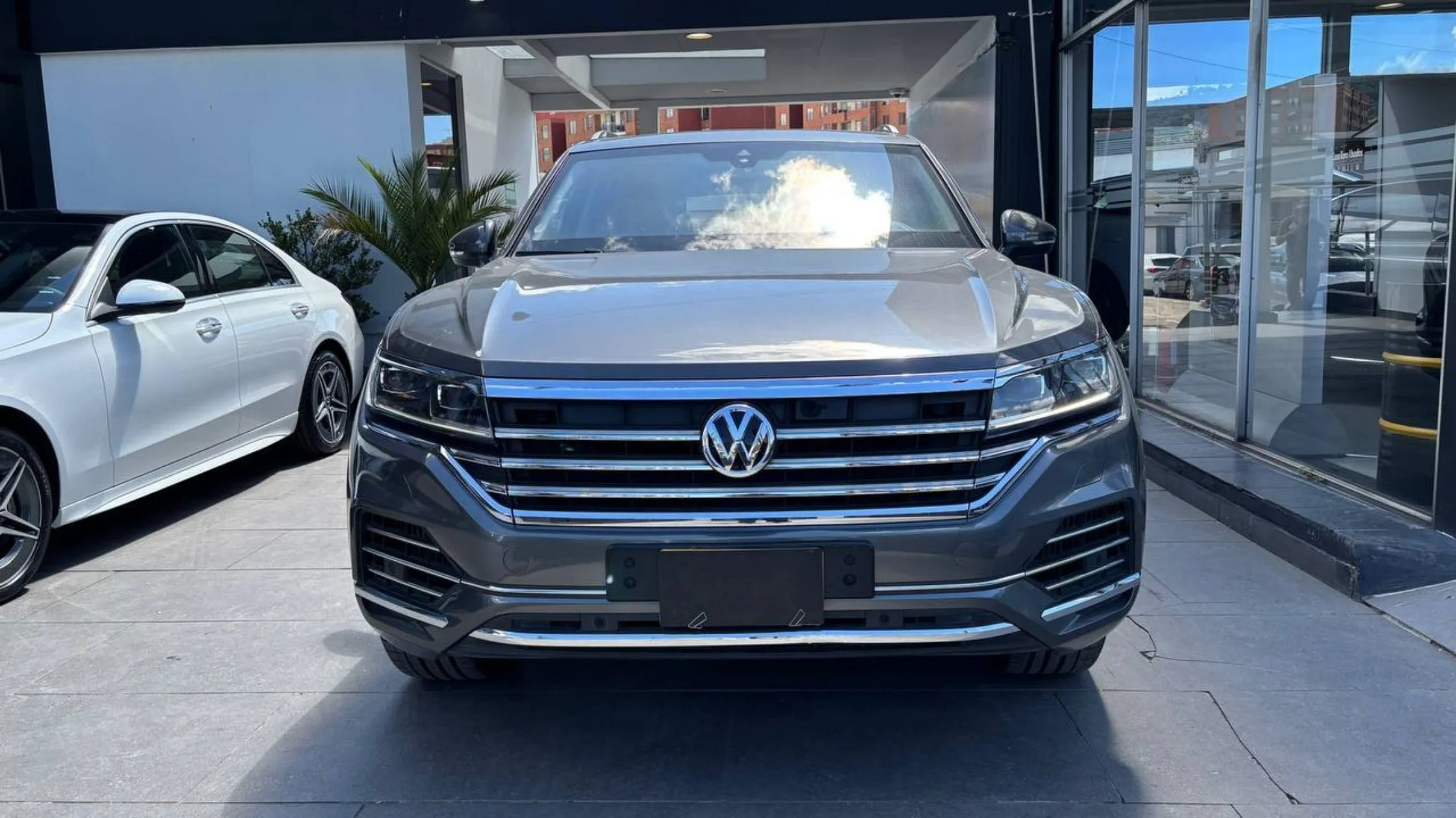 VOLKSWAGEN TOUAREG LUXURY TP 3000CC T V6
