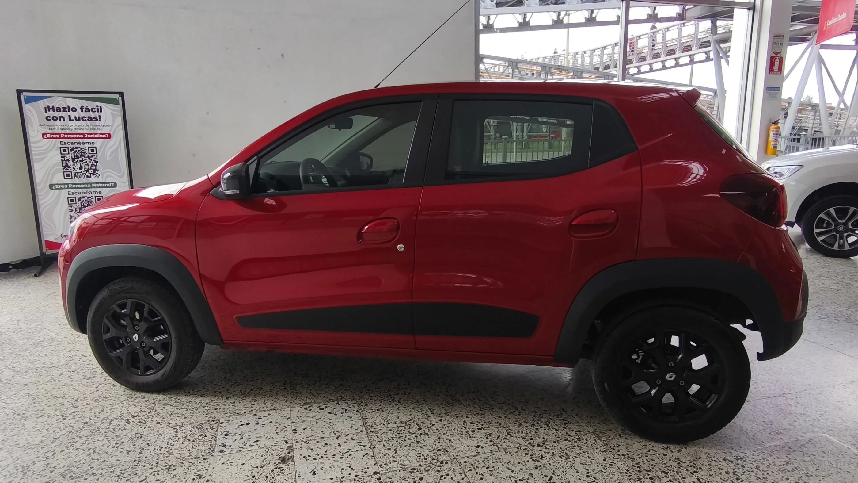RENAULT KWID INTENS MT 1000CC 12V 4AB ABS