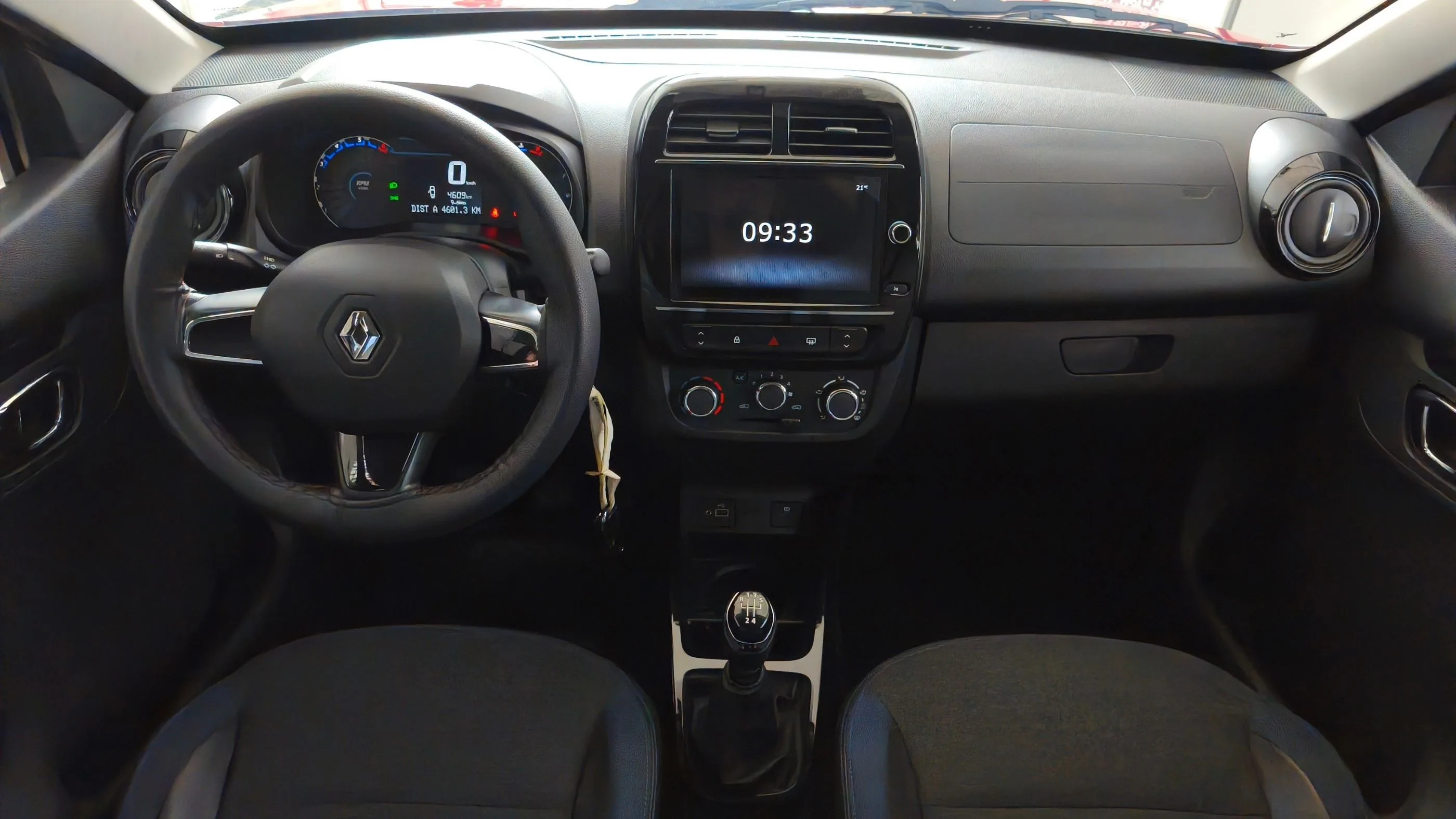 RENAULT KWID INTENS MT 1000CC 12V 4AB ABS