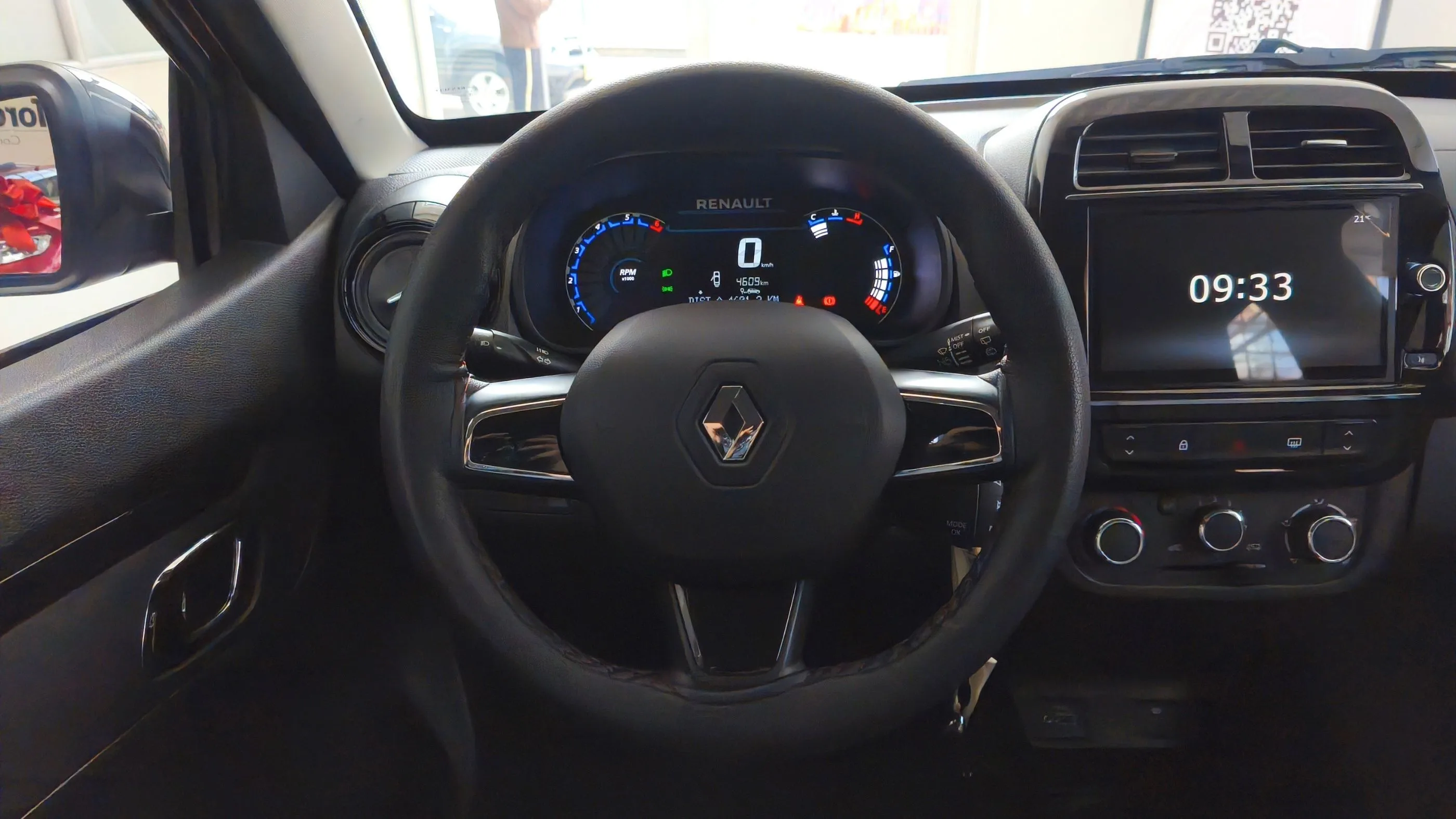 RENAULT KWID INTENS MT 1000CC 12V 4AB ABS