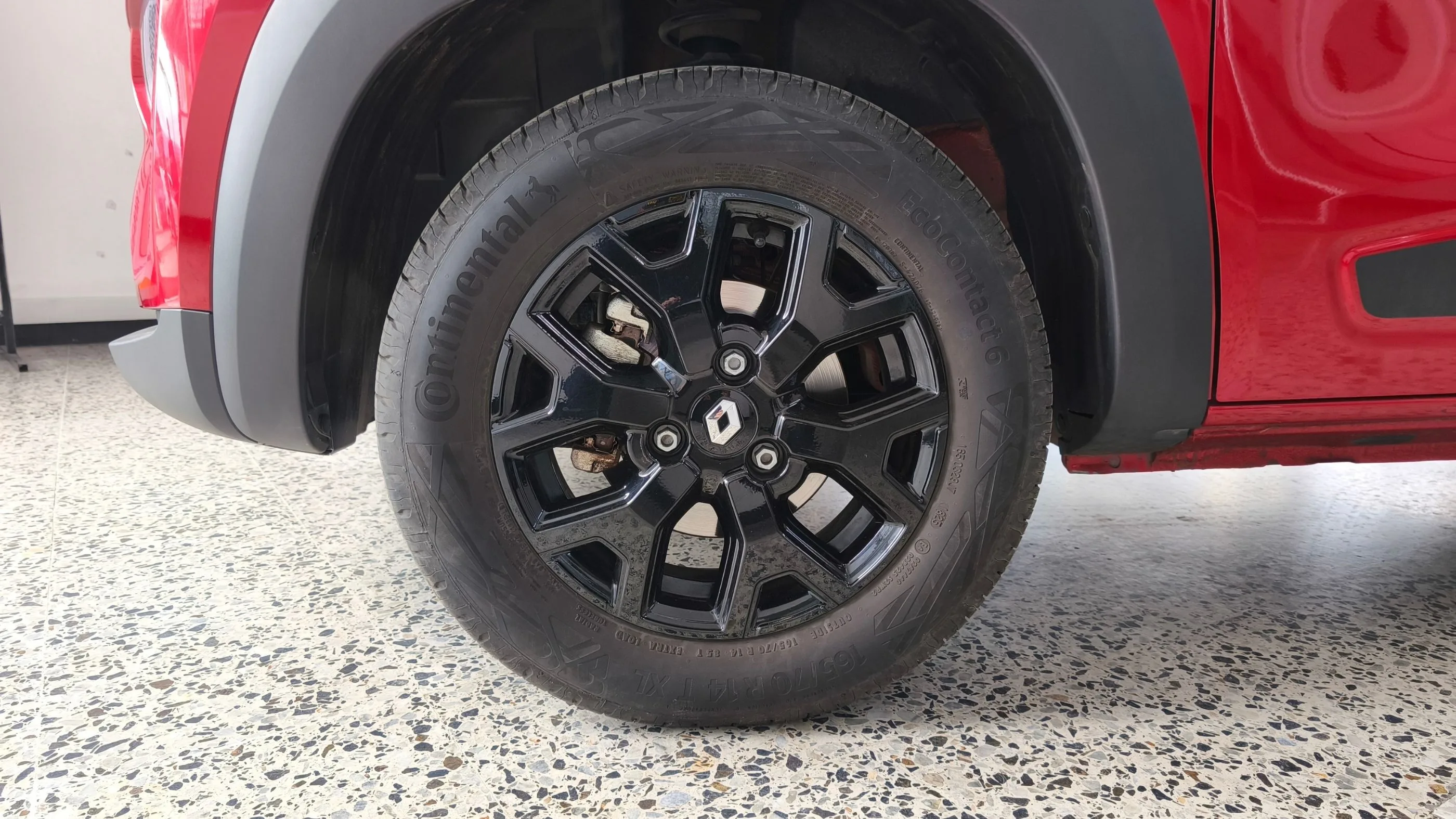 RENAULT KWID INTENS MT 1000CC 12V 4AB ABS