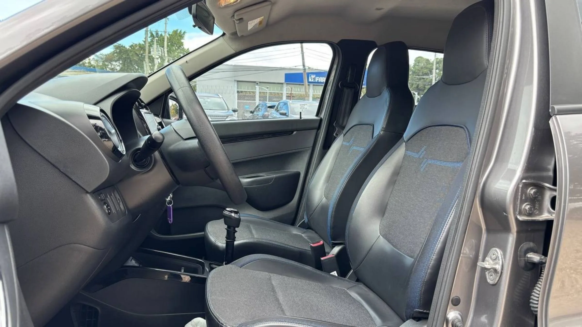 RENAULT KWID INTENS MT 1000CC 12V 4AB ABS