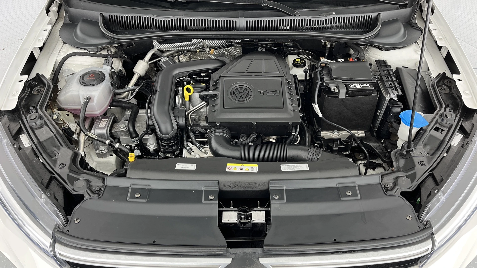 VOLKSWAGEN NIVUS HIGHLINE AT 1000CC 4X2 6AB