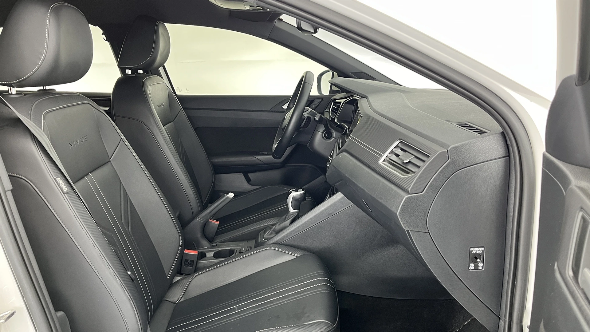 VOLKSWAGEN NIVUS HIGHLINE AT 1000CC 4X2 6AB