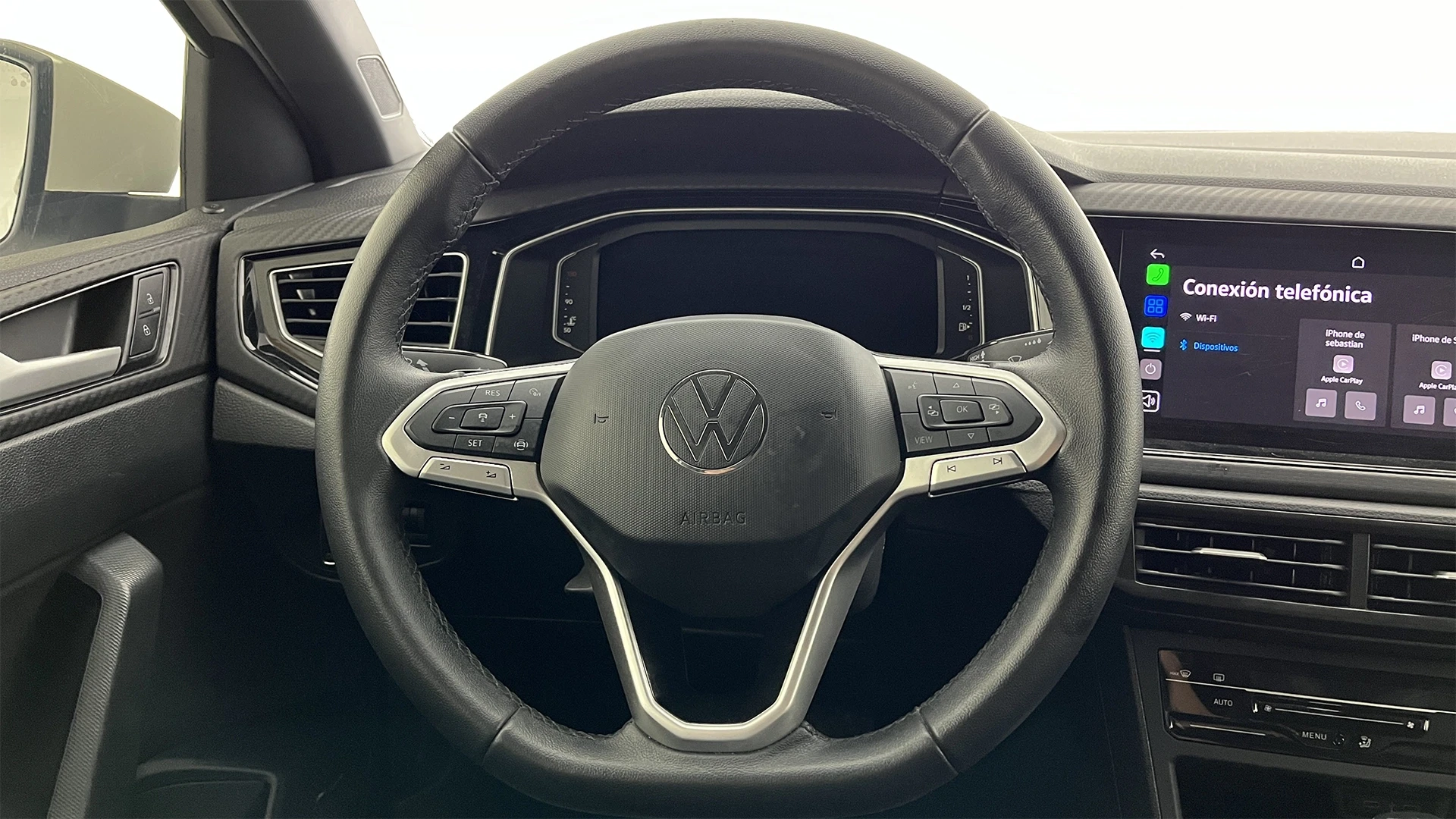 VOLKSWAGEN NIVUS HIGHLINE AT 1000CC 4X2 6AB