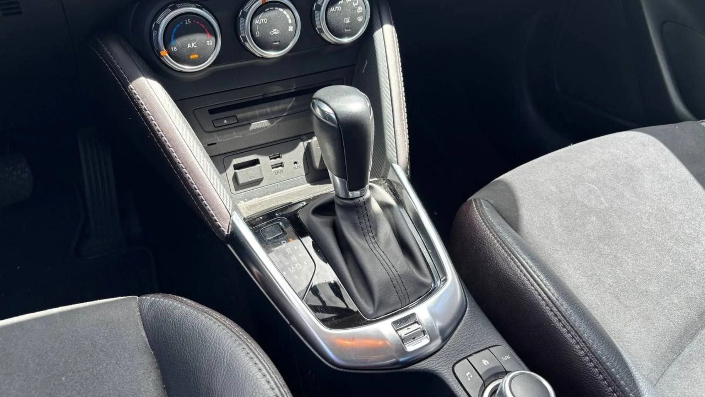 MAZDA 2 GRAND TOURING LX SEDAN TP 1500CC 6AB TC