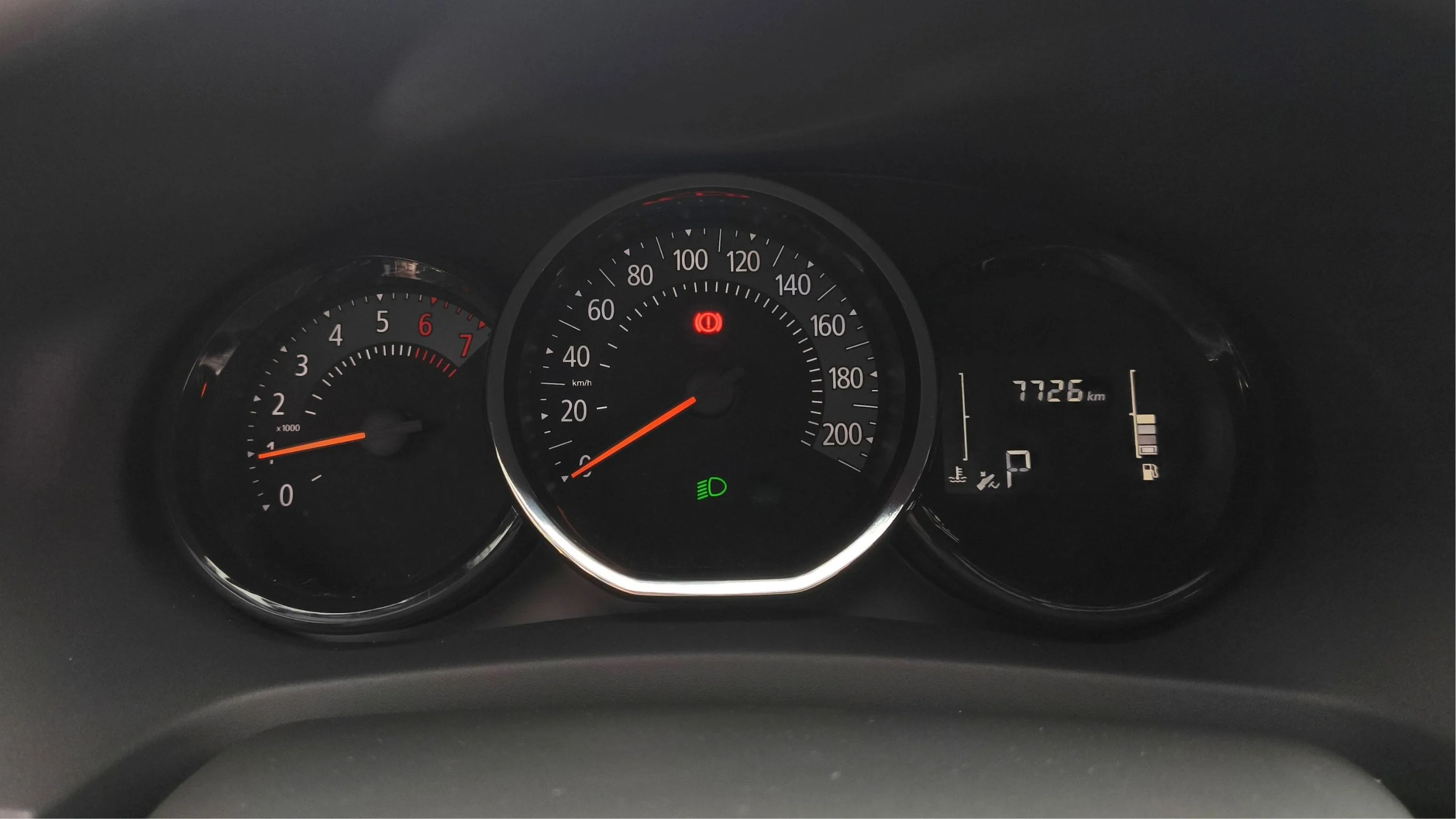 RENAULT LOGAN LIFE AT 1600CC 4AB AA