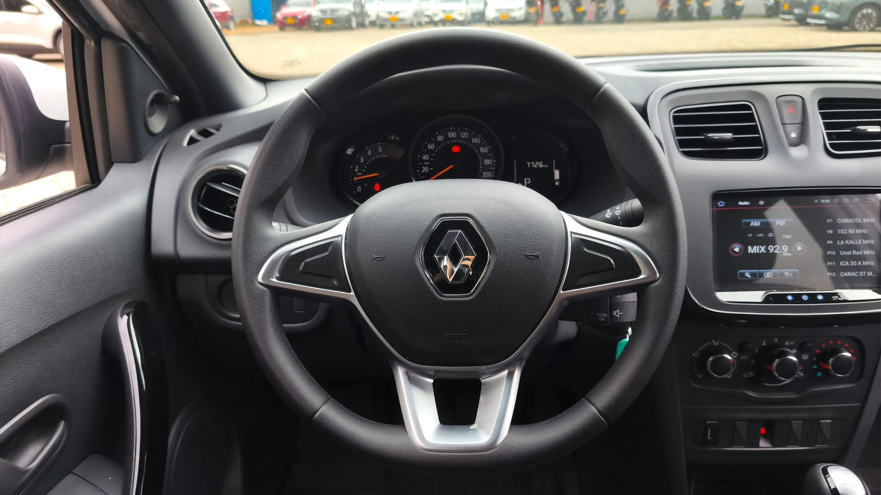 RENAULT LOGAN LIFE AT 1600CC 4AB AA