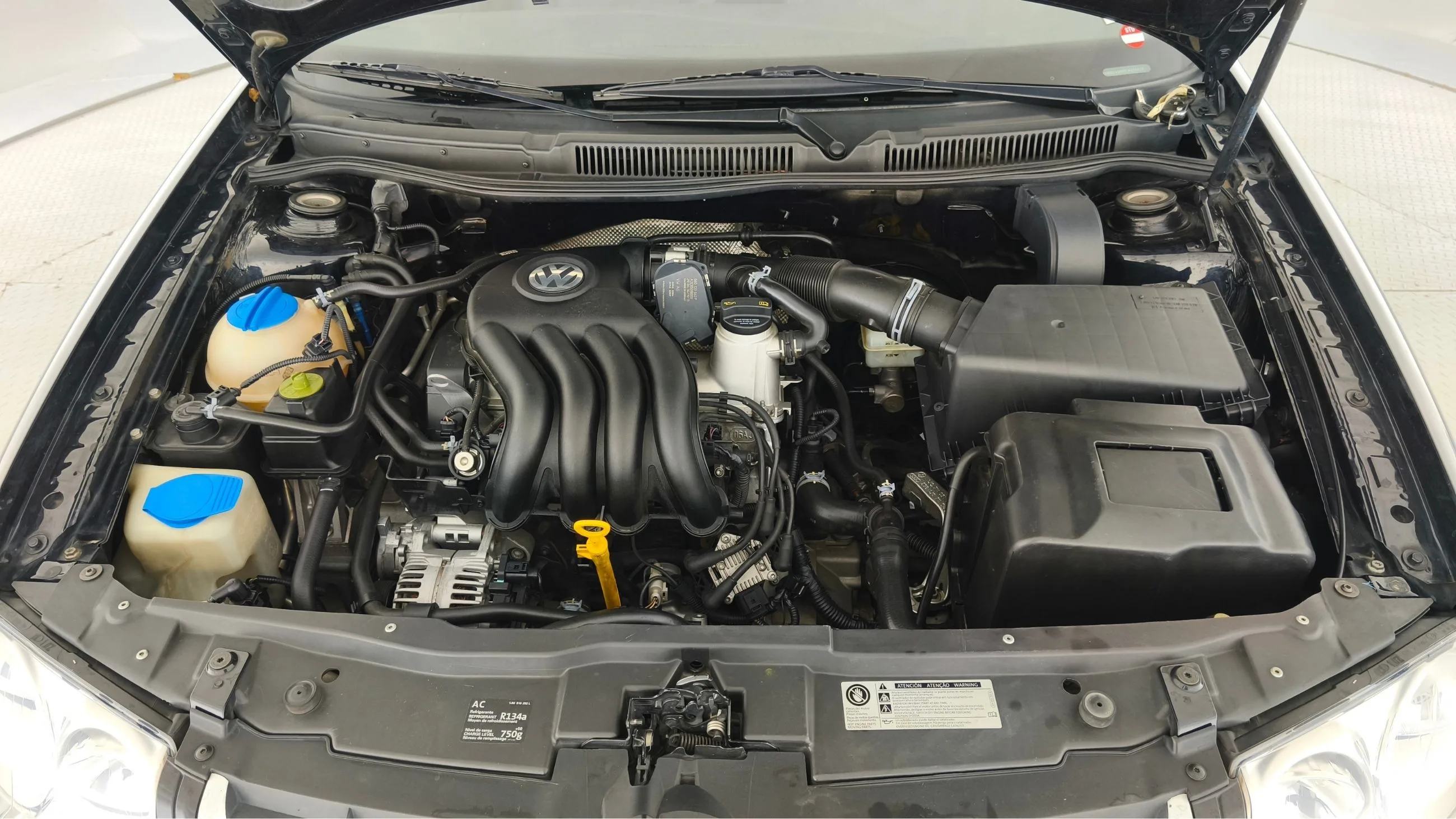 VOLKSWAGEN JETTA EUROPA MT 2000CC
