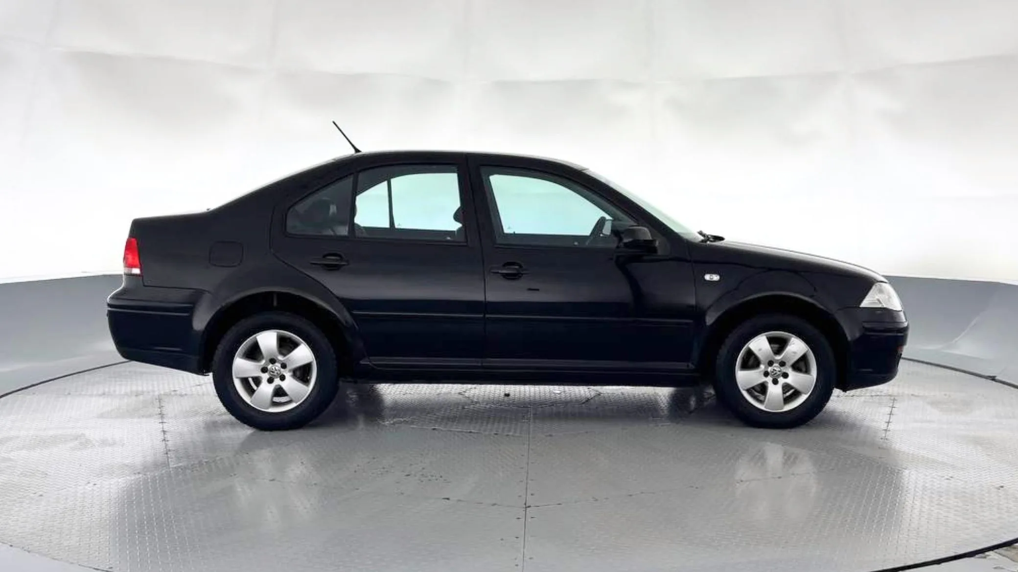 VOLKSWAGEN JETTA EUROPA MT 2000CC
