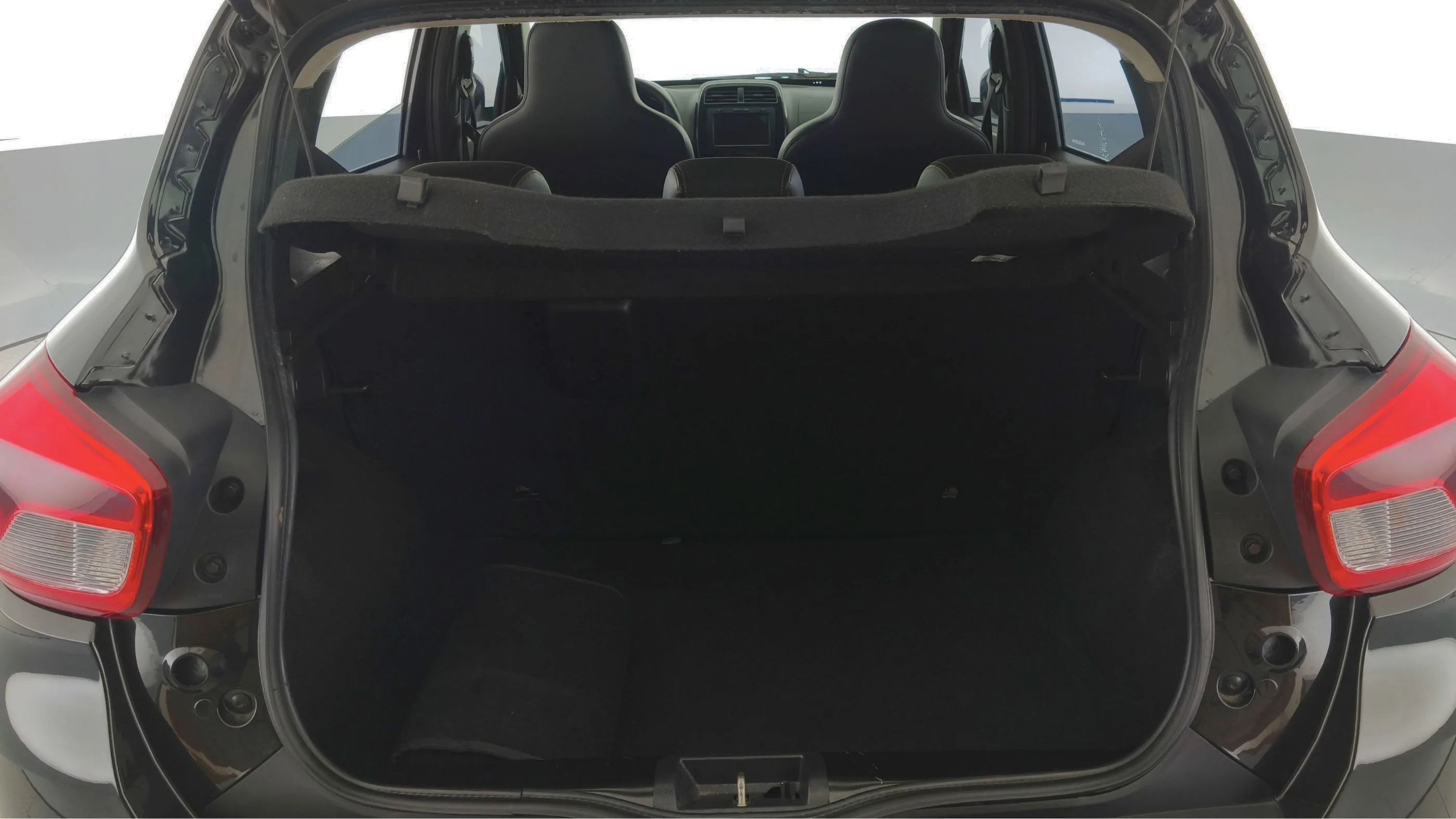 RENAULT KWID OUTSIDER MT 1000CC 12V 4AB ABS