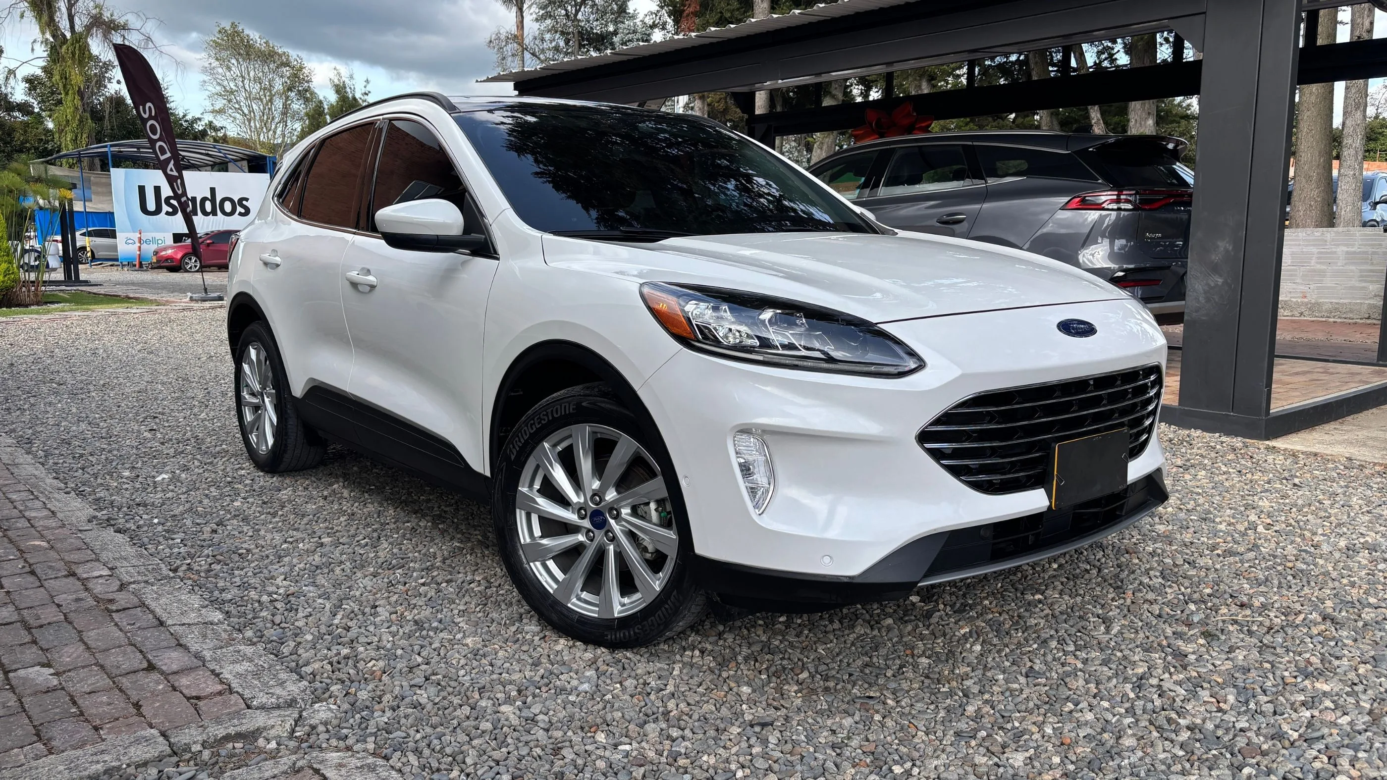 FORD ESCAPE TITANIUM HEV TP 2500CC 4X4