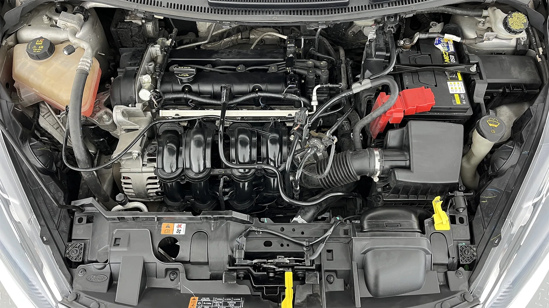 FORD FIESTA HATCHBACK TITANIUM TP 1600CC 5P